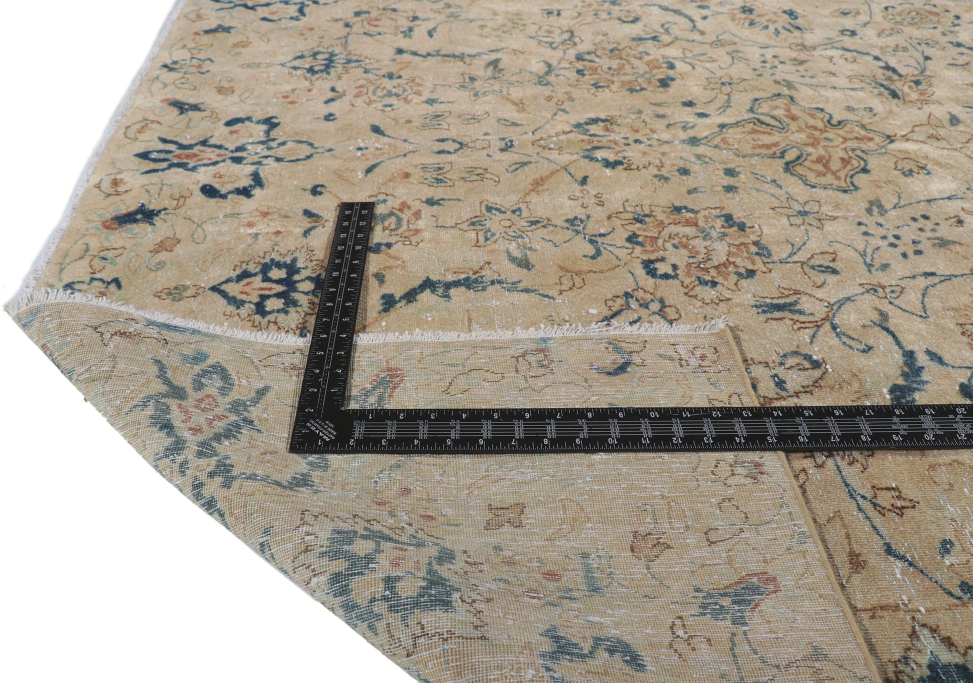 7 x 10 Vintage Persian Isfahan Rug 60996