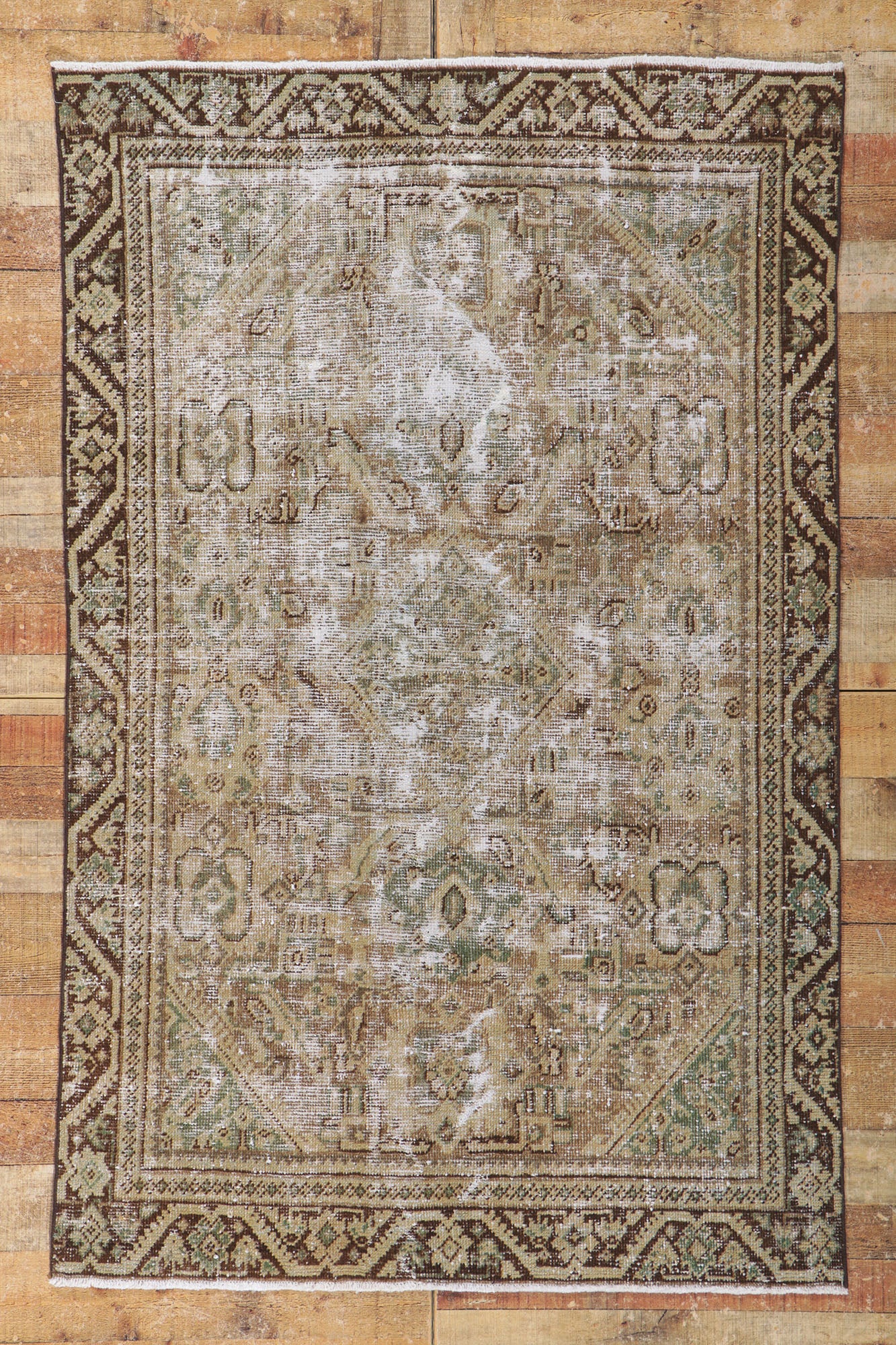 4 x 6 Antique Persian Mahal Rug 61009
