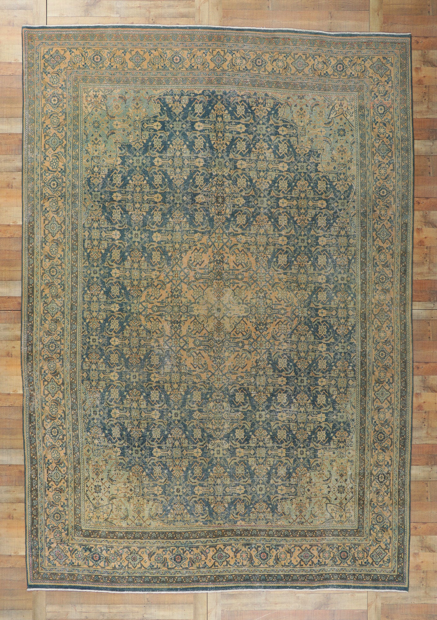 10 x 14 Vintage Persian Tabriz Rug 61076