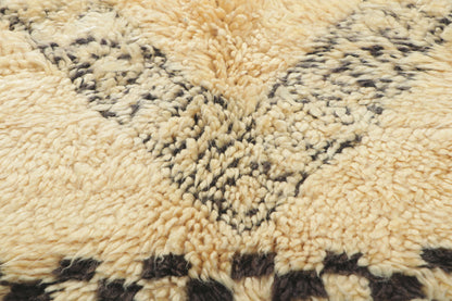 6 x 10 Vintage Moroccan Beni Ourain Rug 78384