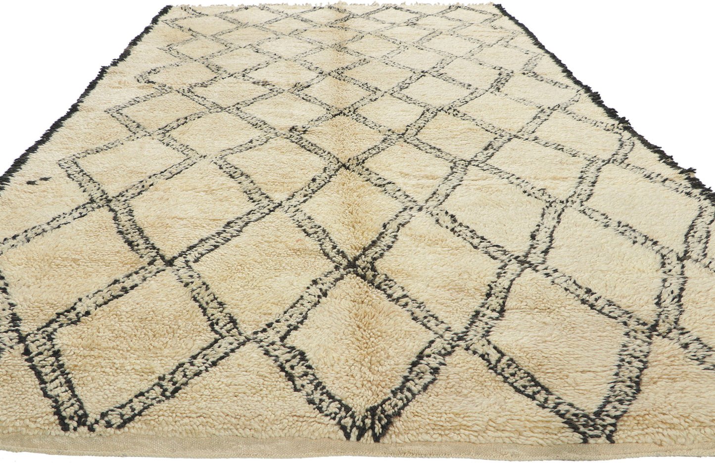 6 x 11 Vintage Moroccan Beni Ourain Rug 78376