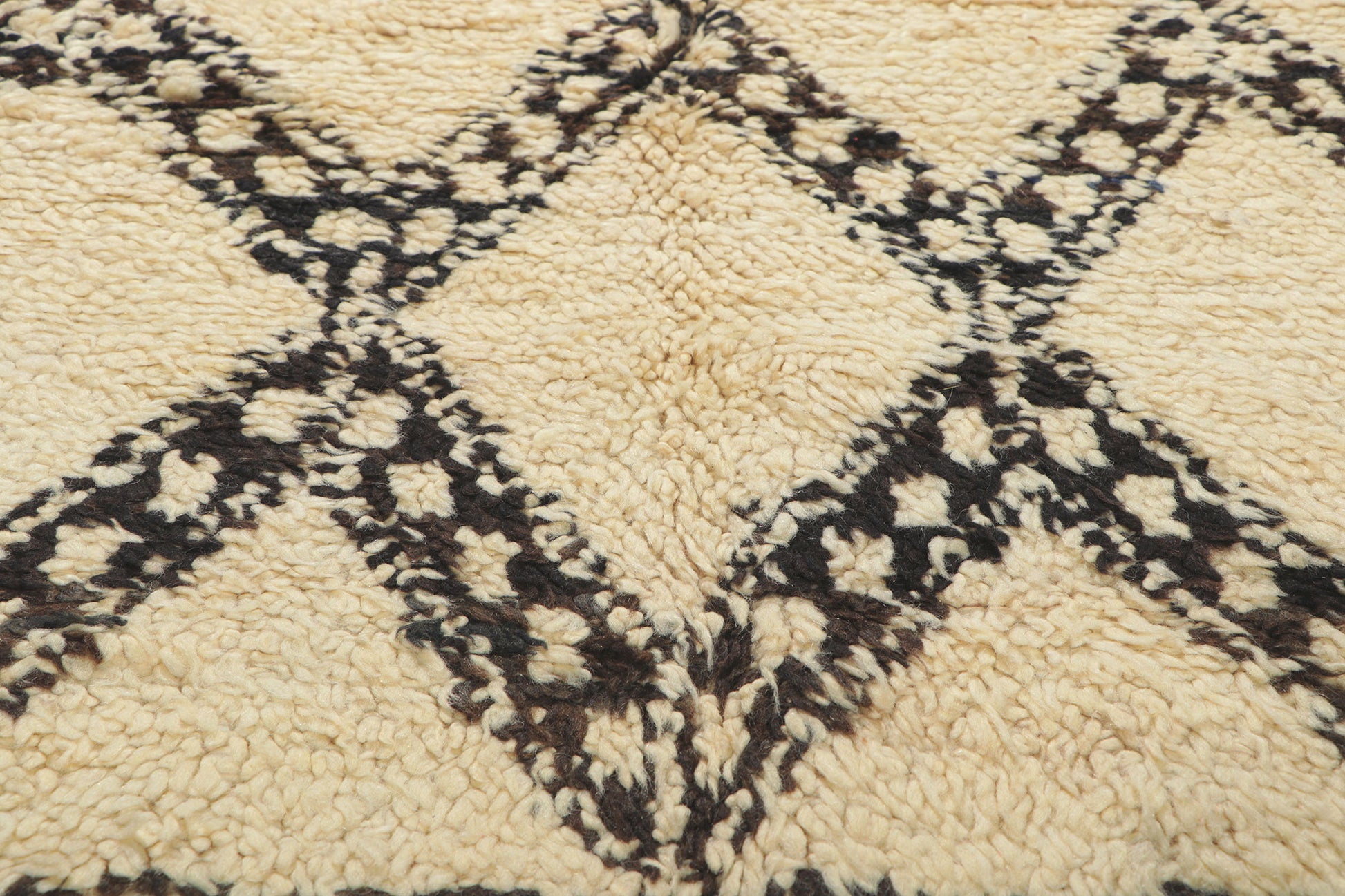 6 x 8 Vintage Moroccan Beni Ourain Rug 78396