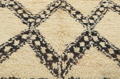 6 x 8 Vintage Moroccan Beni Ourain Rug 78396