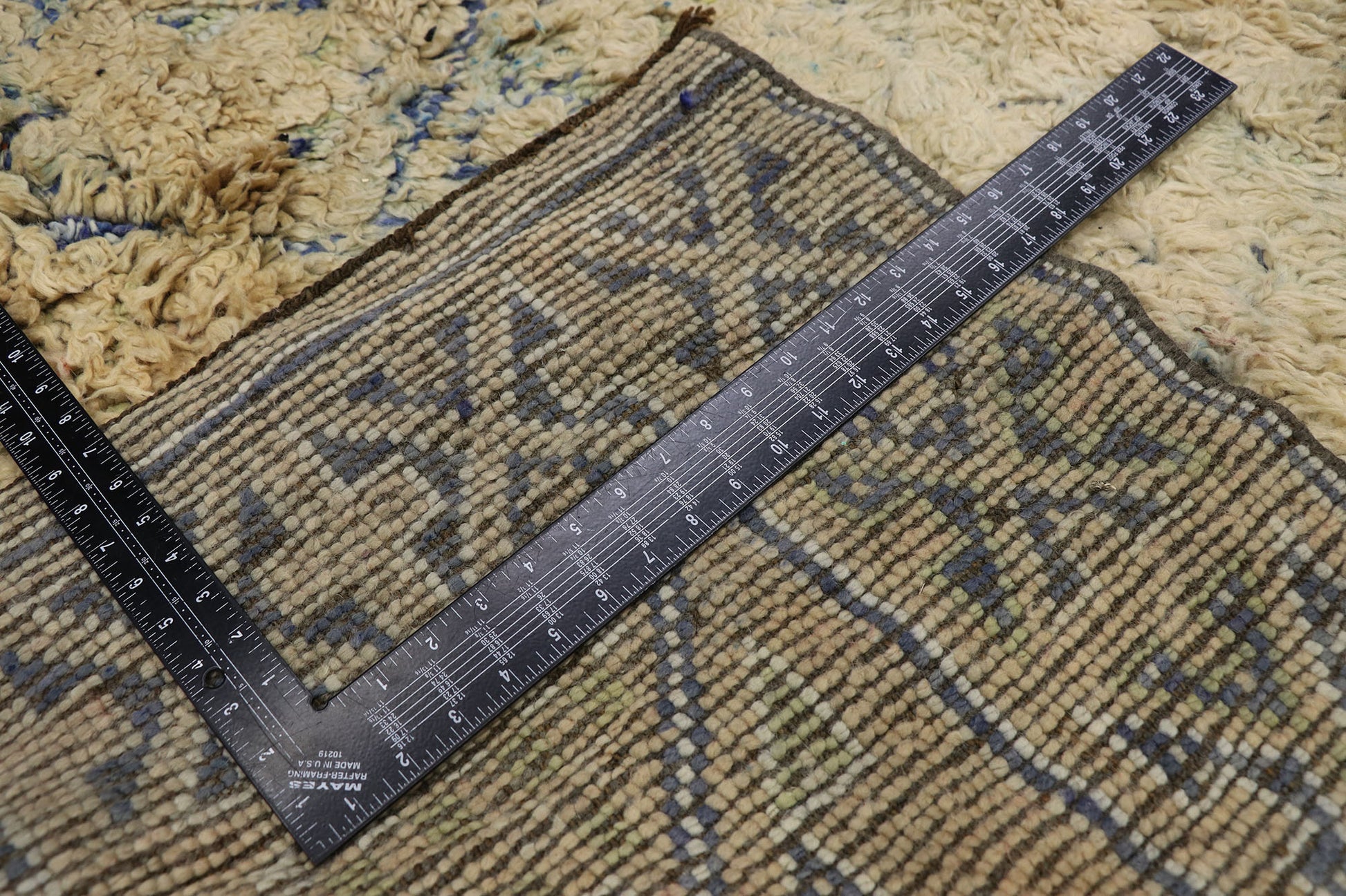 6 x 10 Vintage Beni MGuild Moroccan Rug 21285