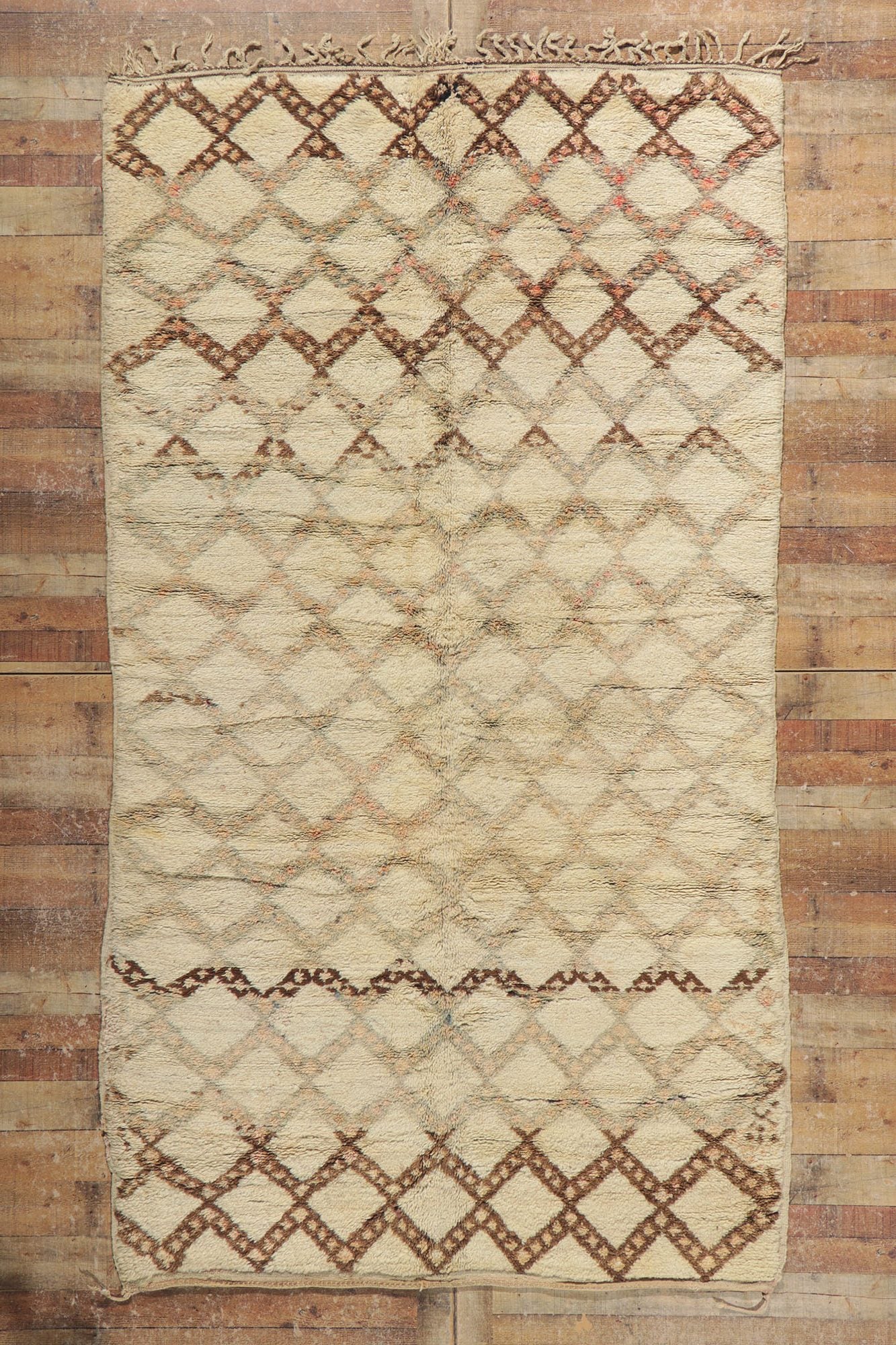 6 x 10 Vintage Moroccan Beni Ourain Rug 21379