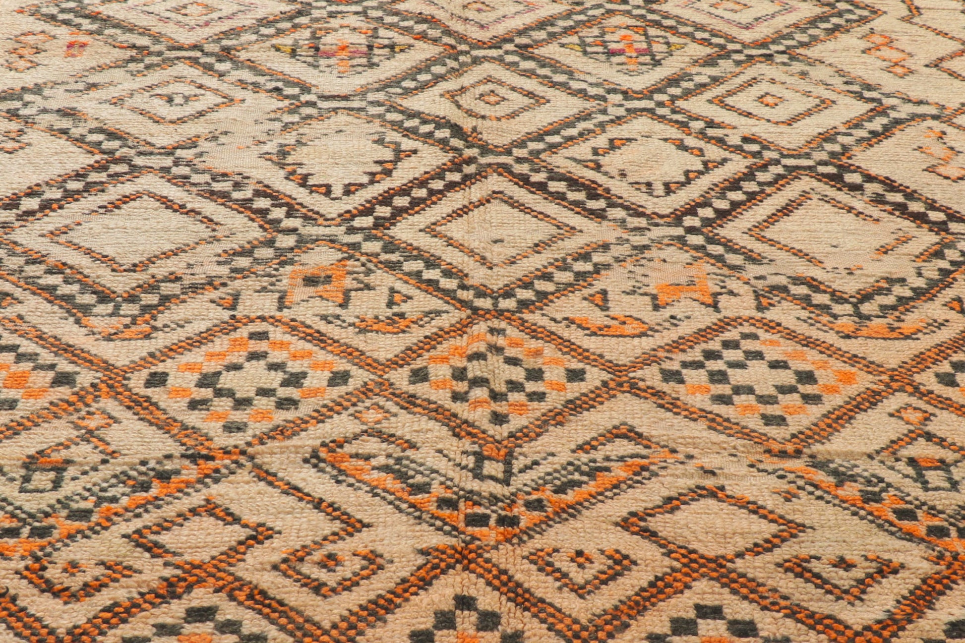 6 x 10 Vintage Moroccan Beni Ourain Rug 21367