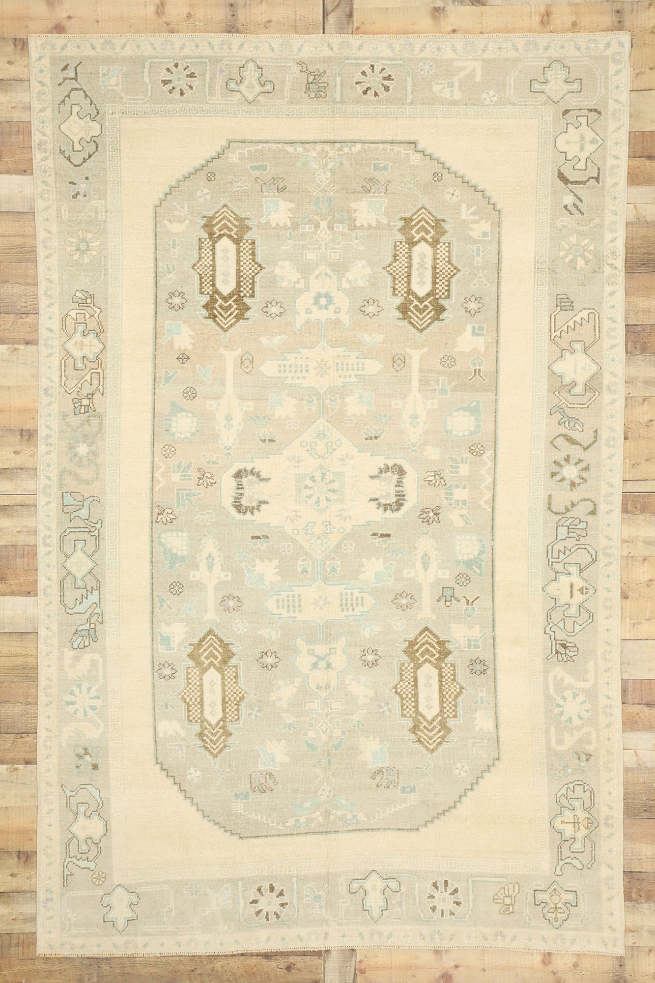 6 x 10 Vintage Turkish Oushak Rug 52808