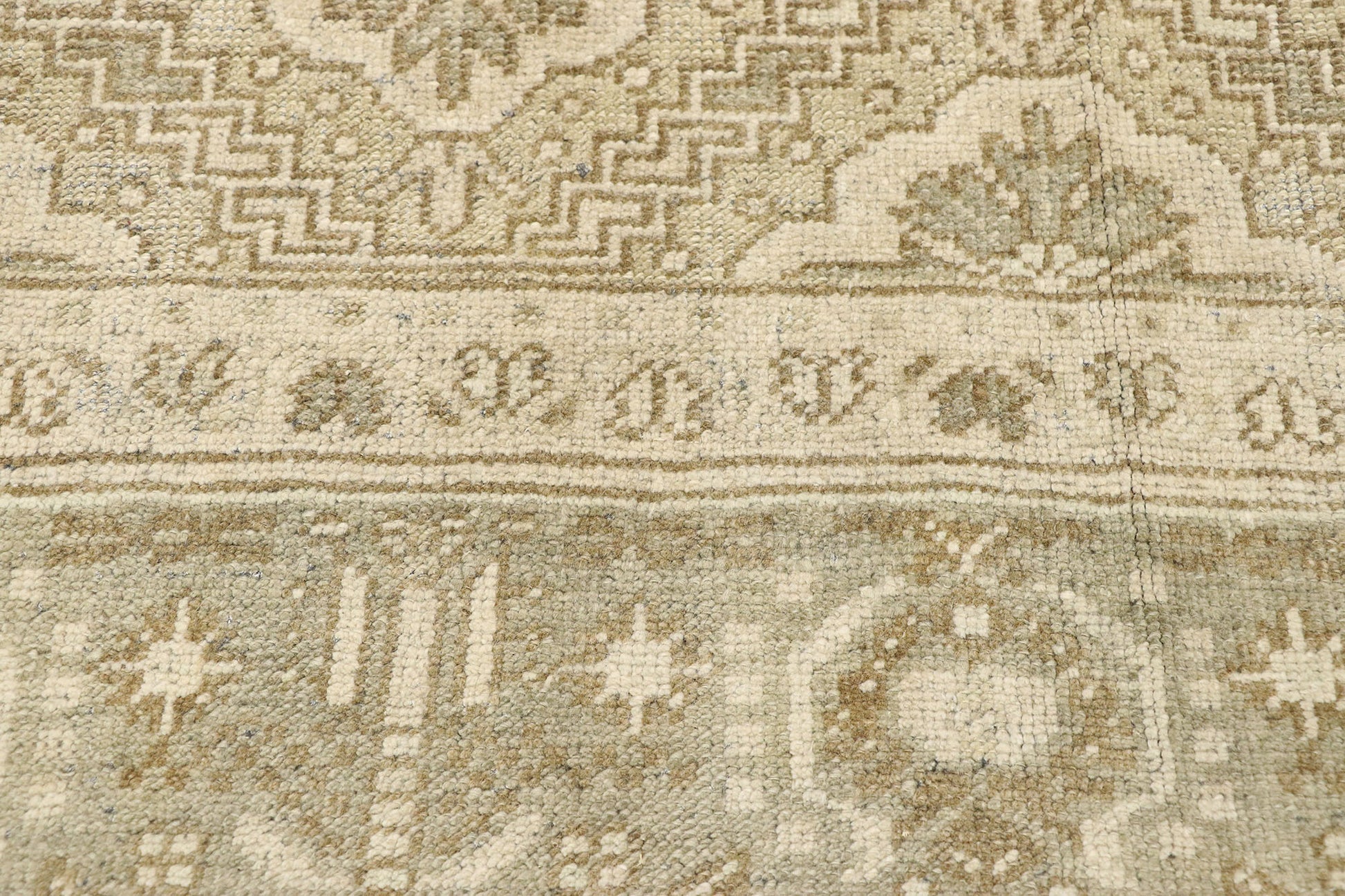 6 x 11 Vintage Turkish Oushak Rug 52834