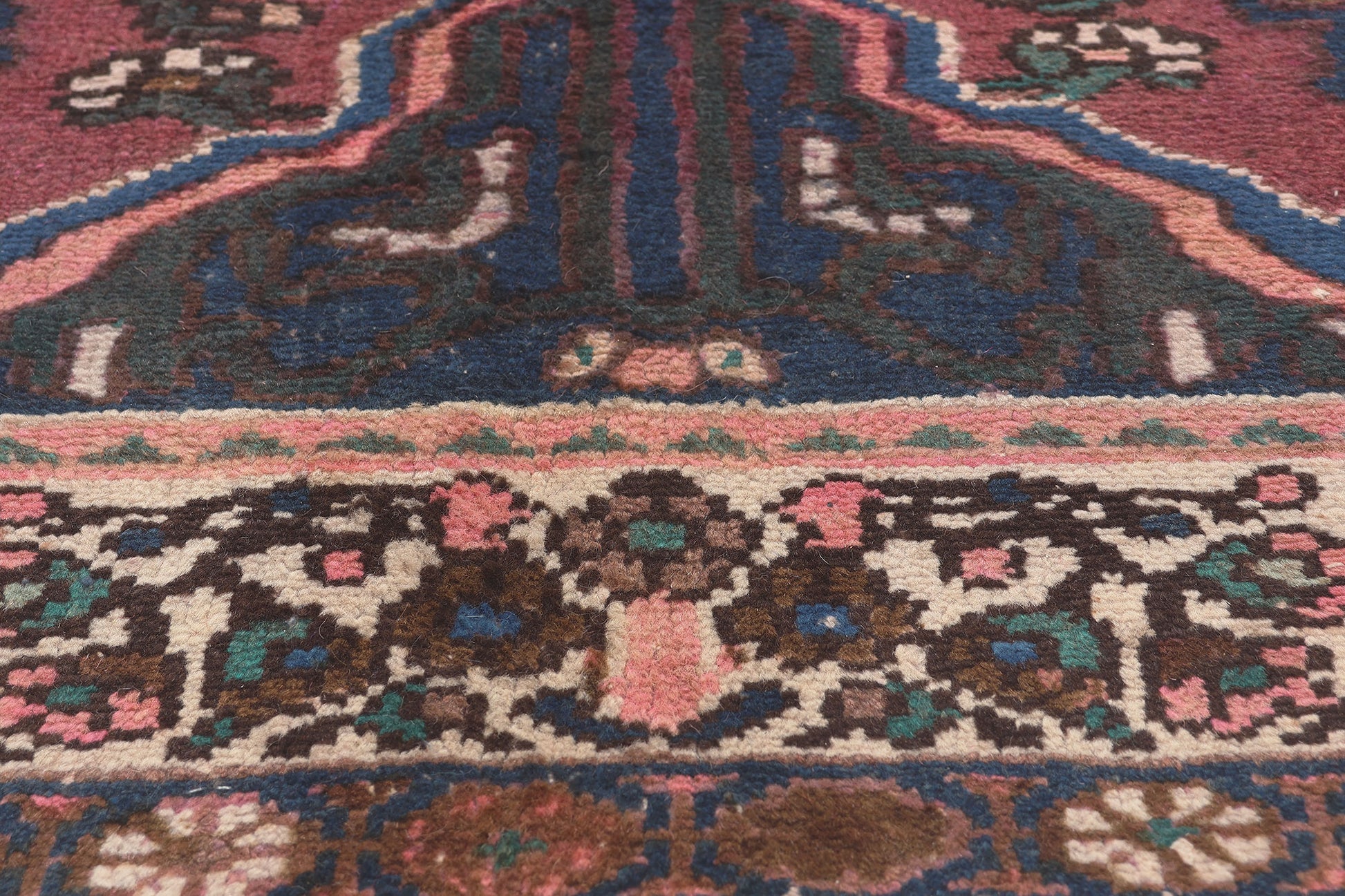 6 x 12 Vintage Persian Bakhtiari Rug 75880