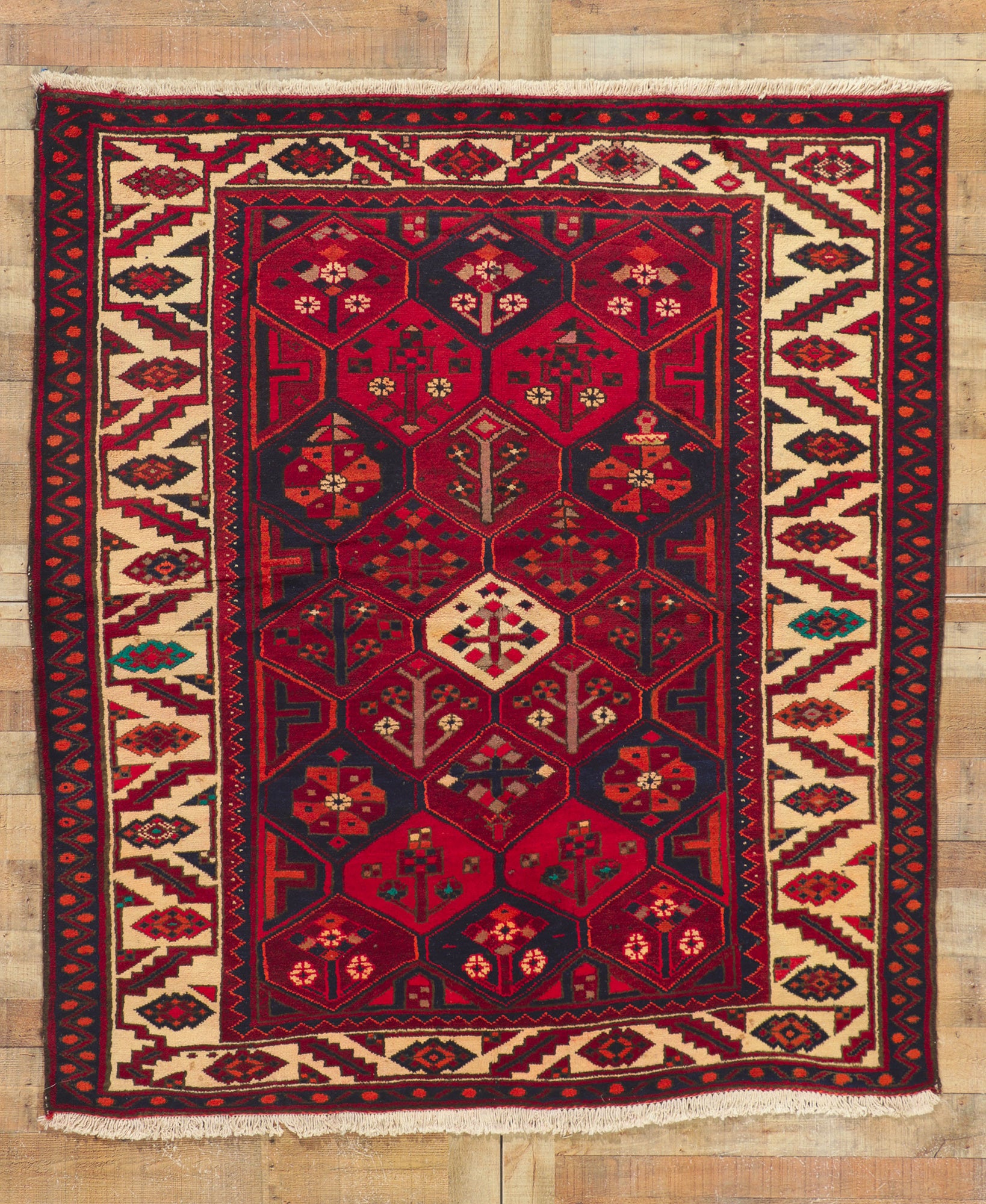 6 x 7 Vintage Persian Bakhtiari Rug 71284