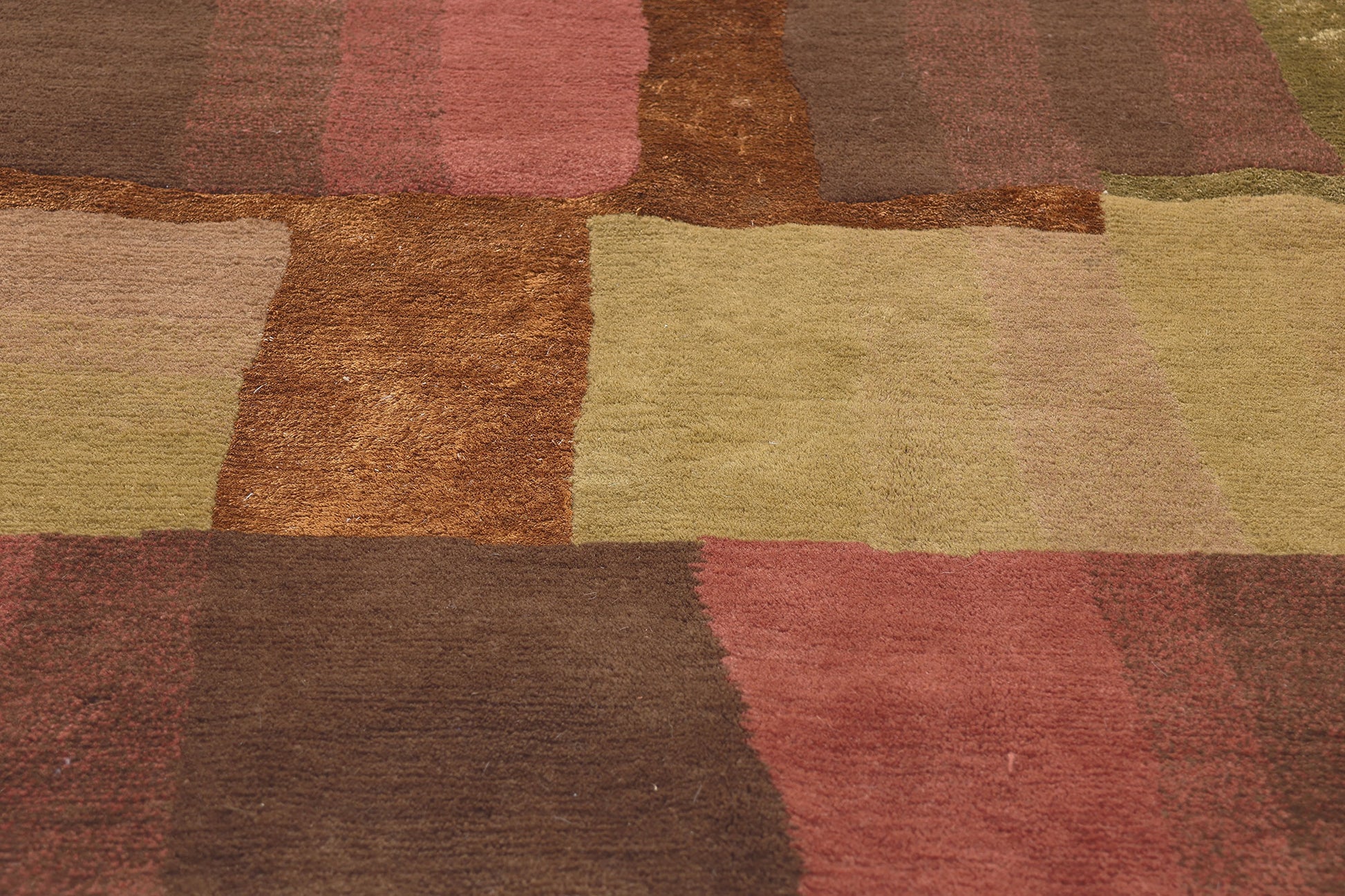 6 x 8 Tibetan Wool and Silk Rug 78532
