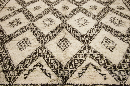 6 x 9 Vintage Moroccan Beni Ourain Rug 20745