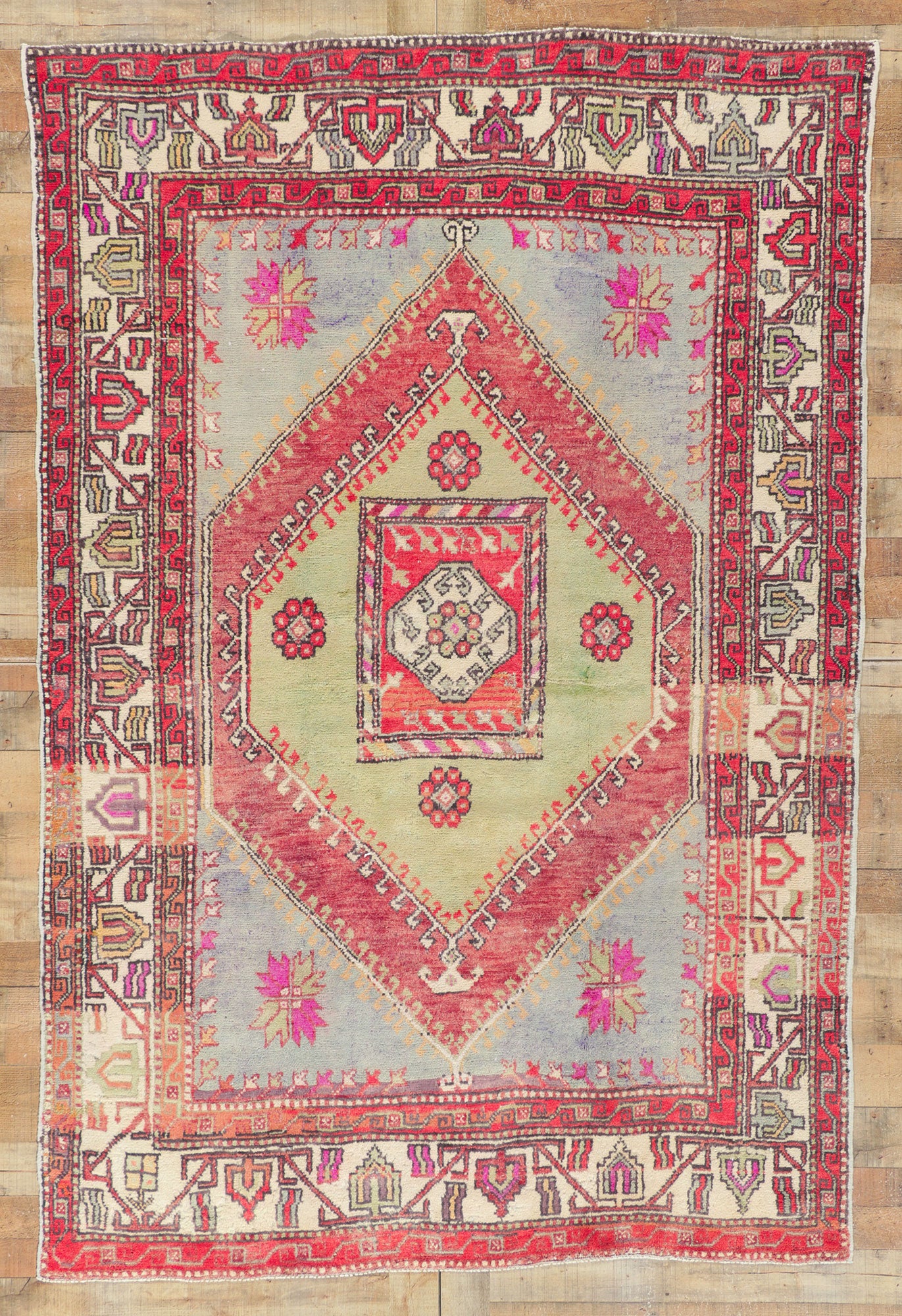 6 x 9 Vintage Turkish Oushak Rug 51786
