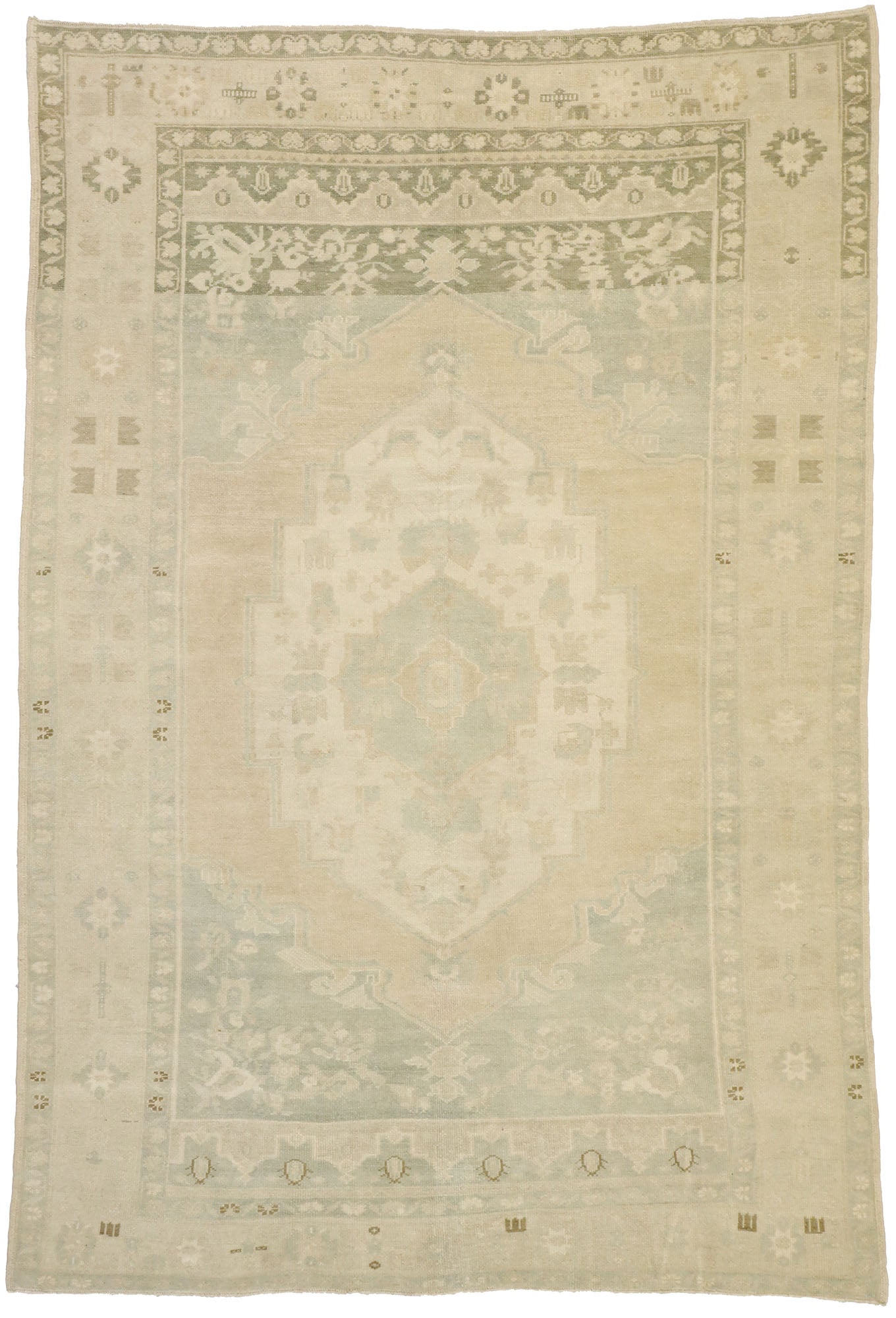 6 x 9 Vintage Turkish Oushak Rug 52809