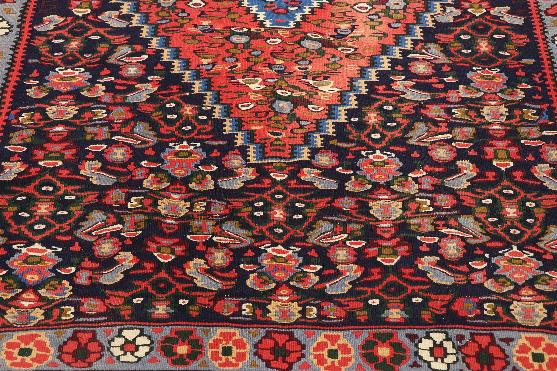 4 x 4 Vintage Persian Bijar Rug 70215