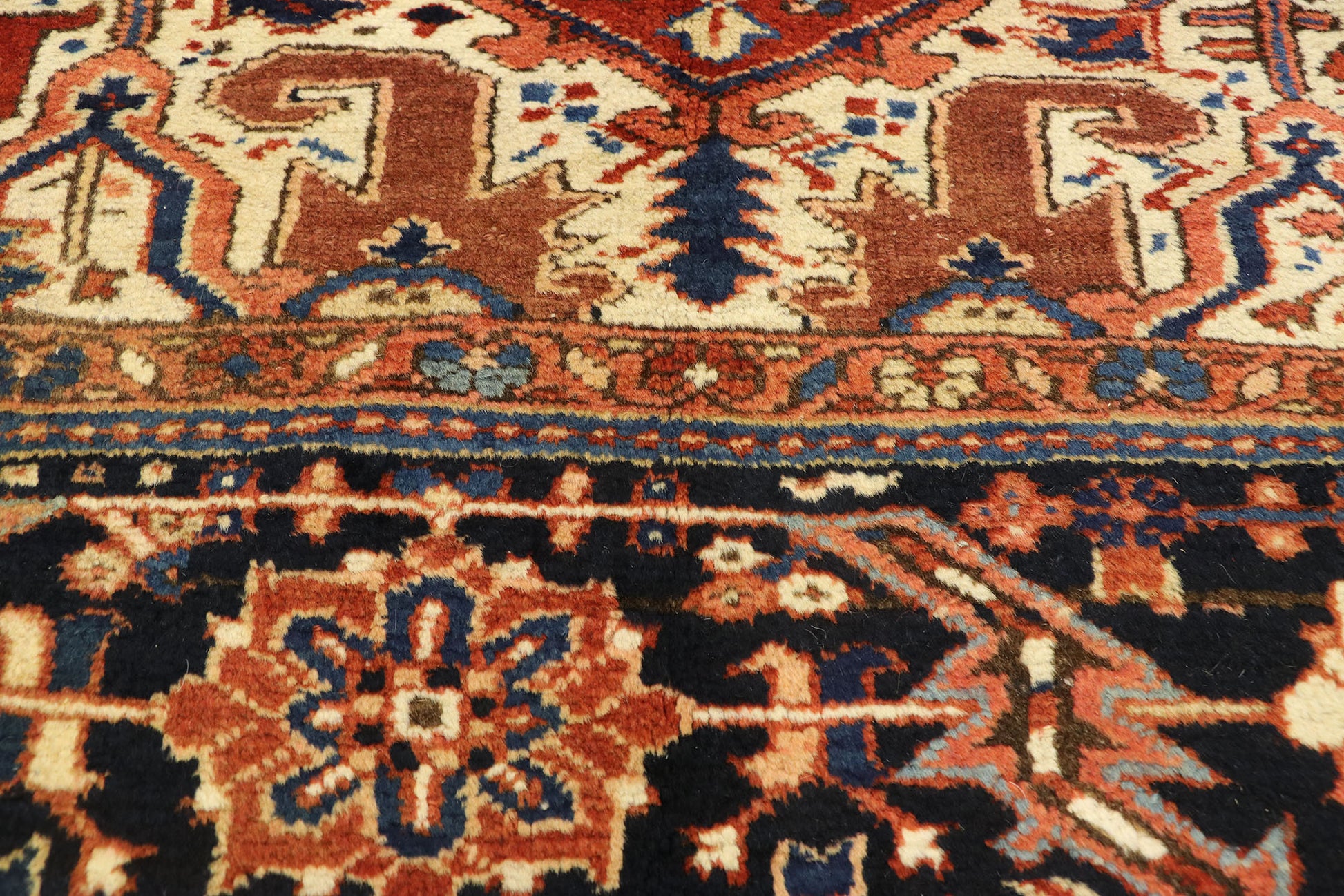 9 x 12 Antique Heriz Rug 70227