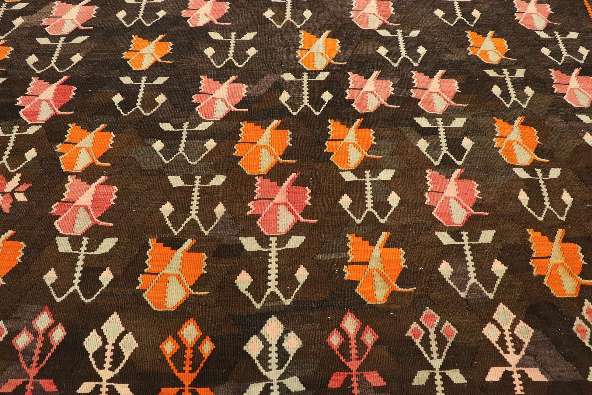 5 x 10 Vintage Turkish Floral Kilim Rug 70298