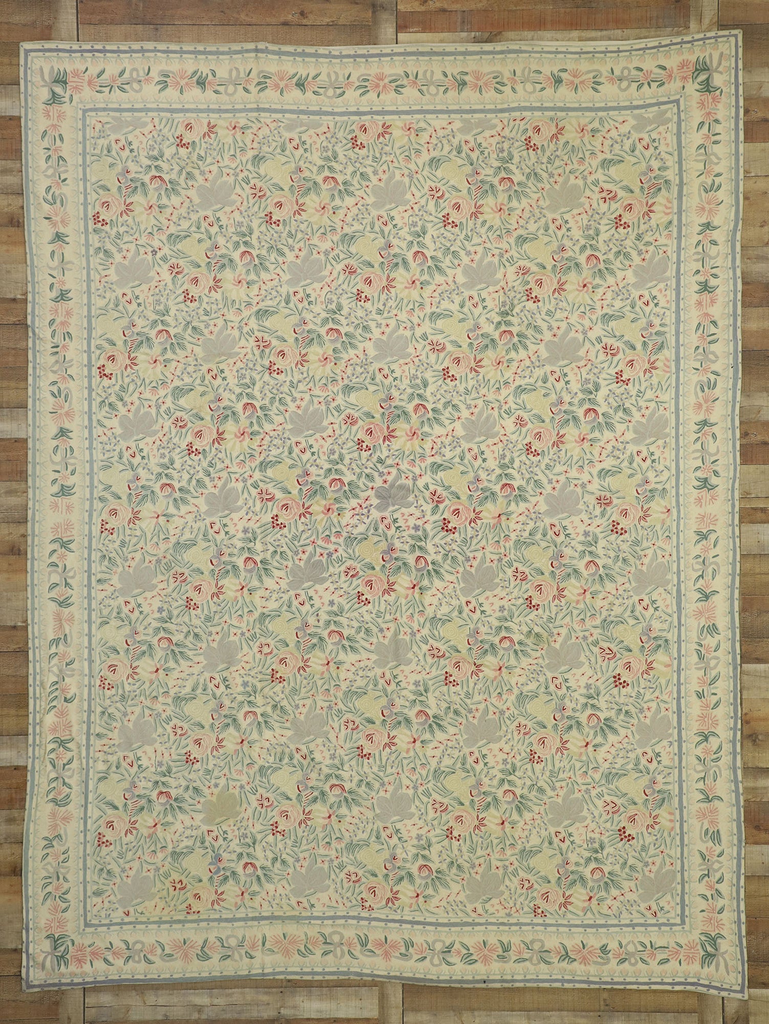 9 x 12 Vintage Chain Stitch Floral Rug 70479