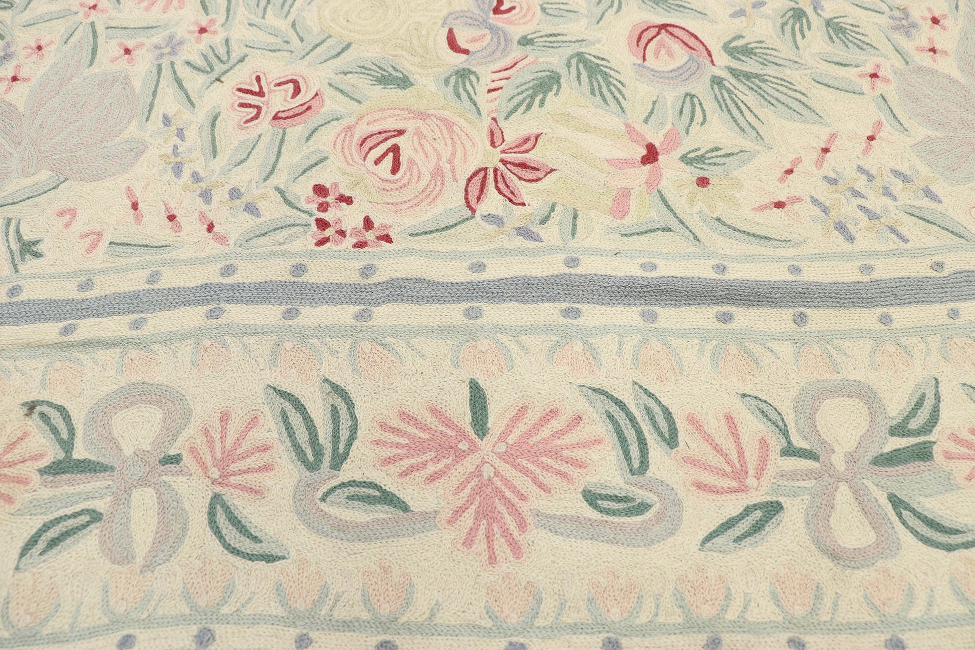 9 x 12 Vintage Chain Stitch Floral Rug 70479