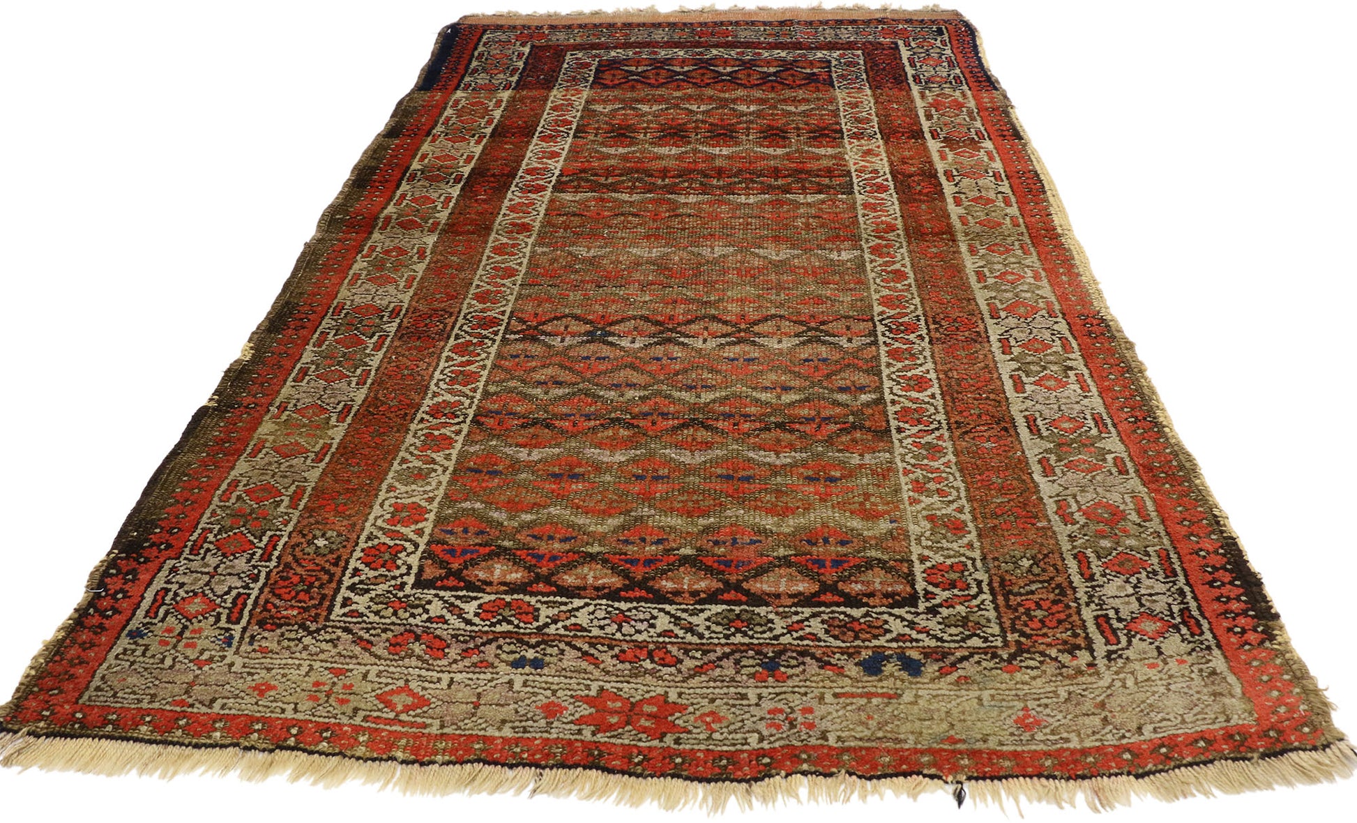 4 x 6 Antique Persian Sarab Rug 70981
