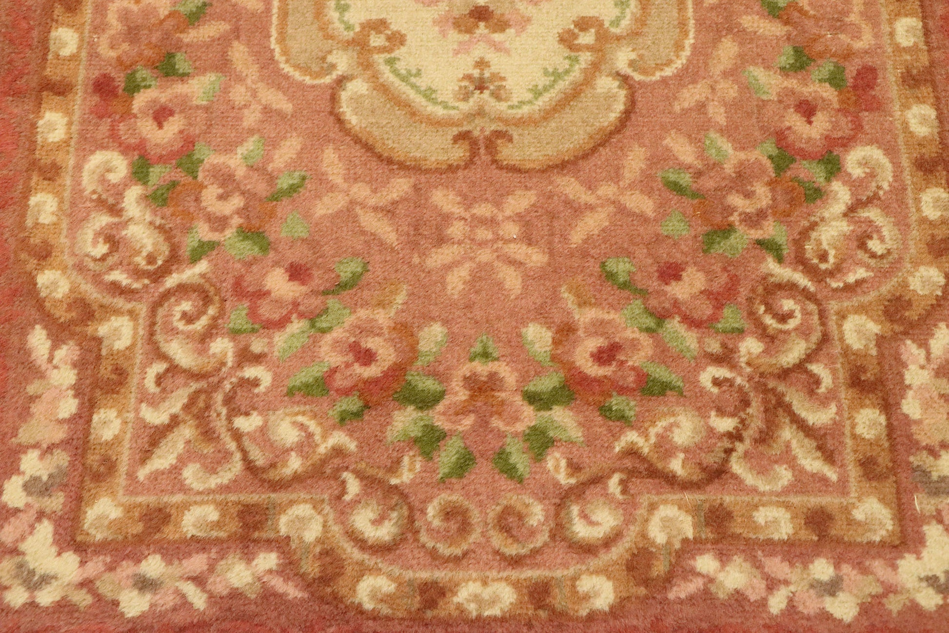 2 x 4 Vintage Machine-Made Aubusson Rug 71037