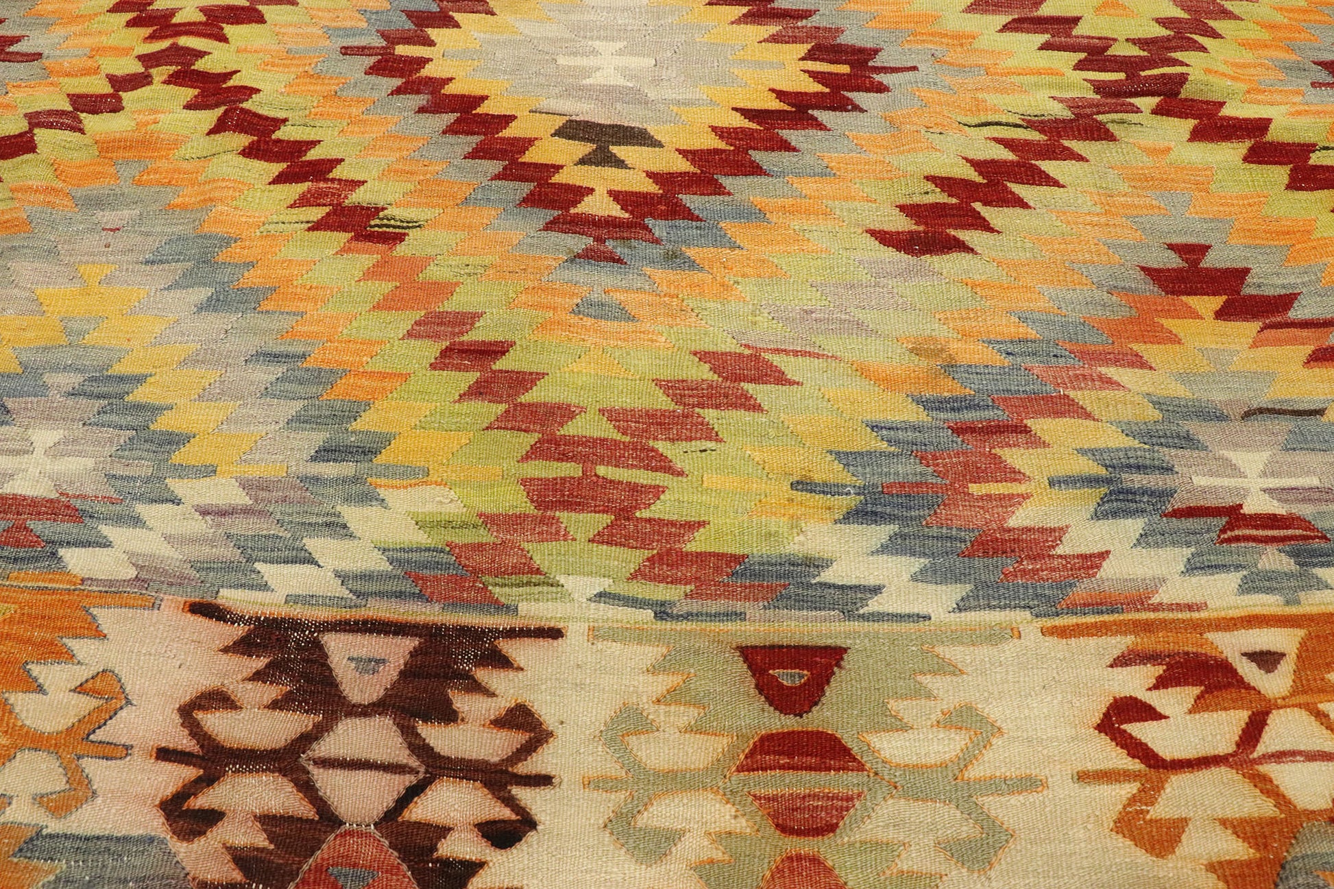 6 x 9 Vintage Kilim Rug 71061