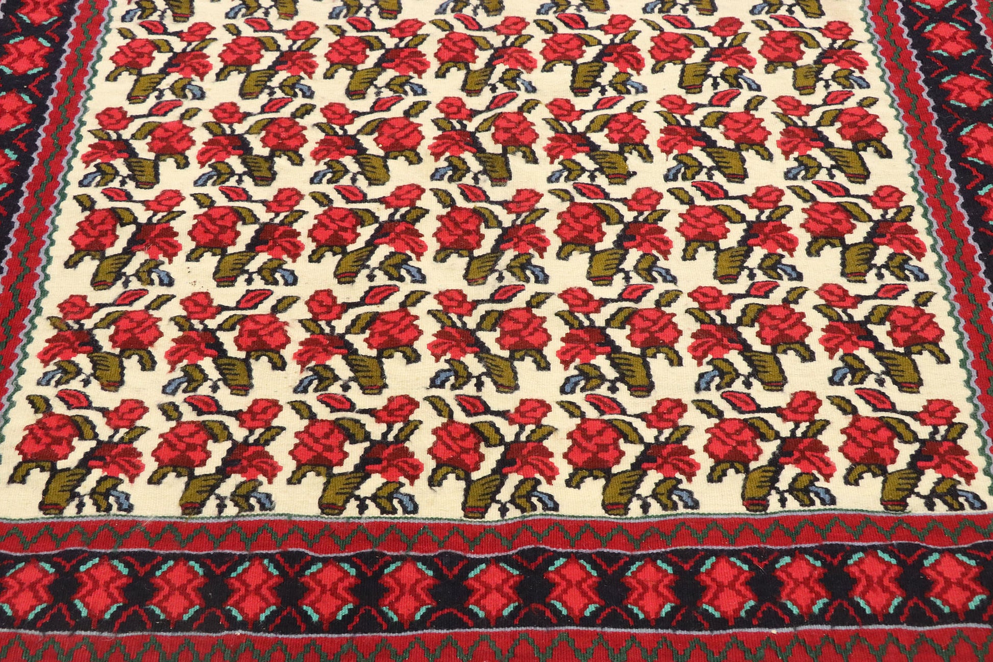 3 x 5 Vintage Persian Floral Kilim Rug 71900