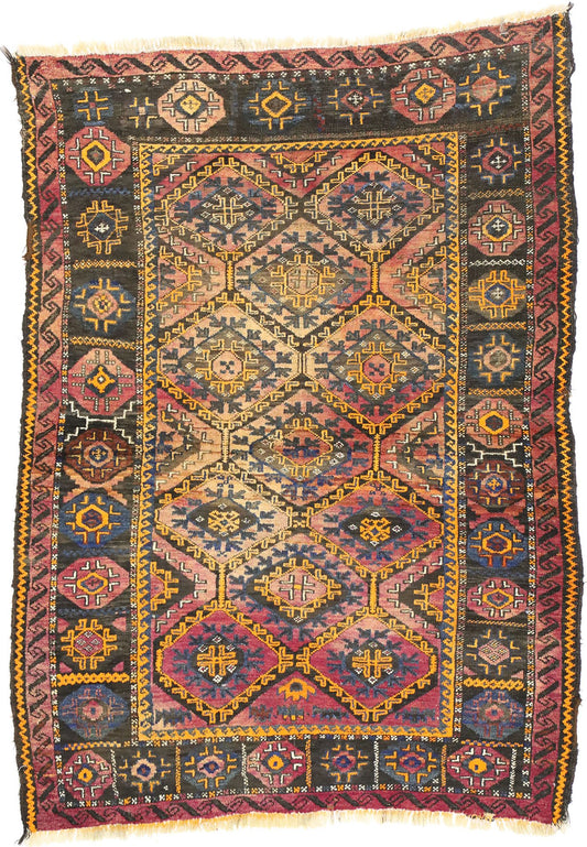 4 x 6 Antique Persian Shiraz Rug 72011