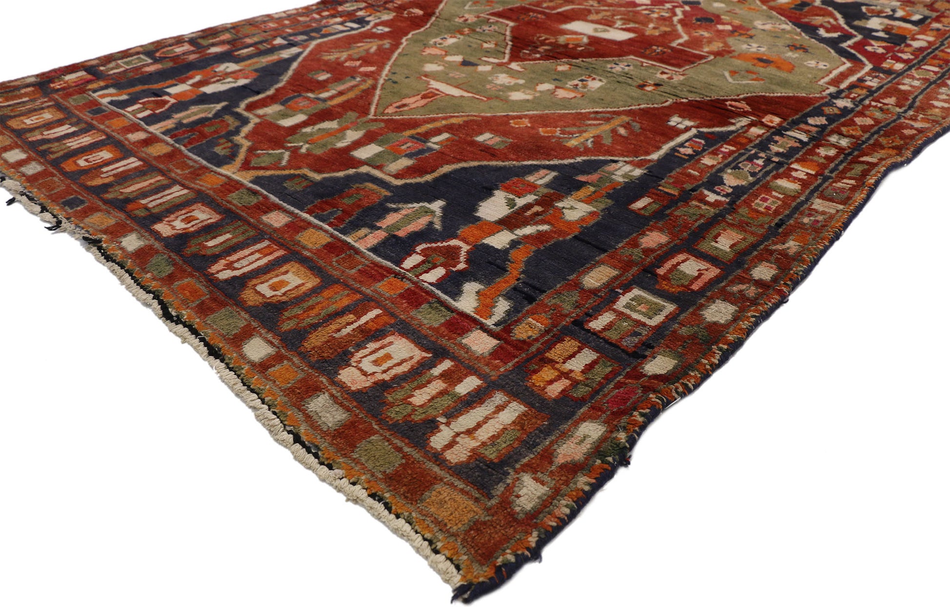 5 x 7 Vintage Persian Bakhtiari Rug 72097