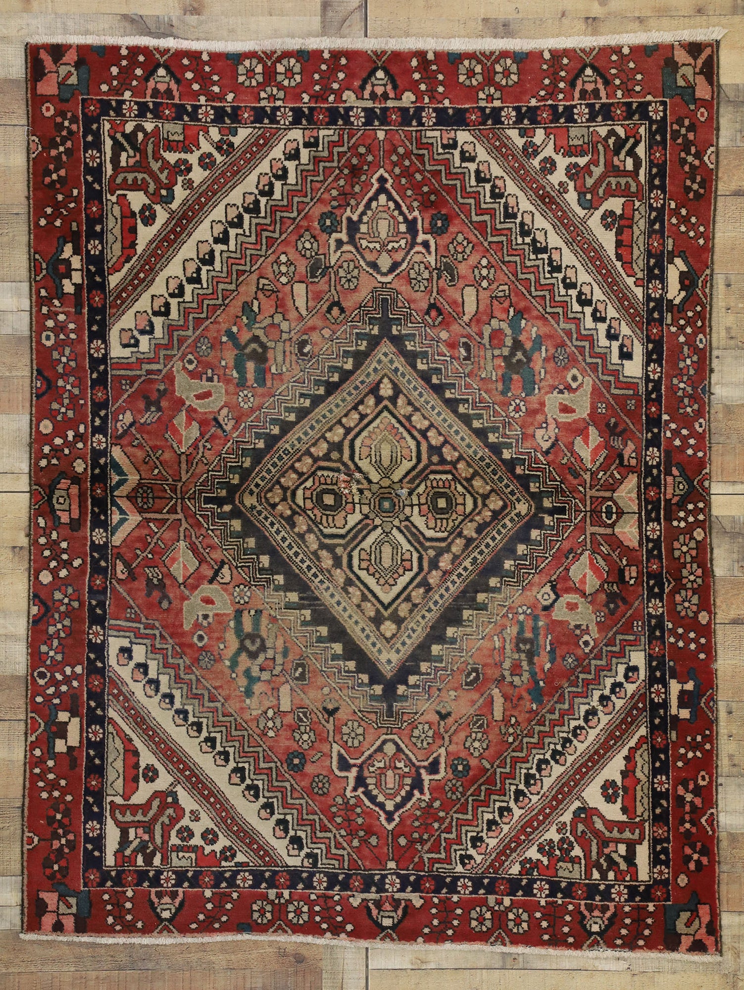 5 x 6 Vintage Persian Shiraz Rug 72118