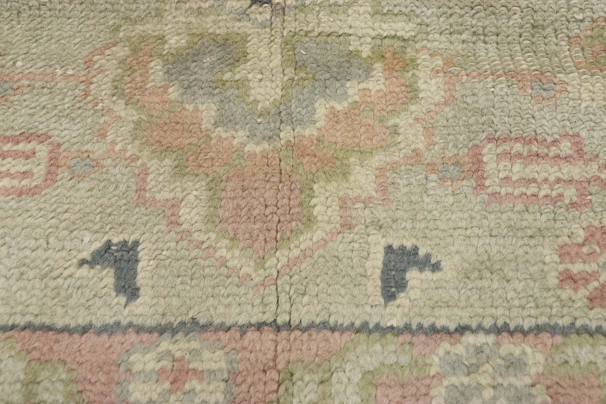 7 x 10 Vintage Turkish Oushak Rug 72193