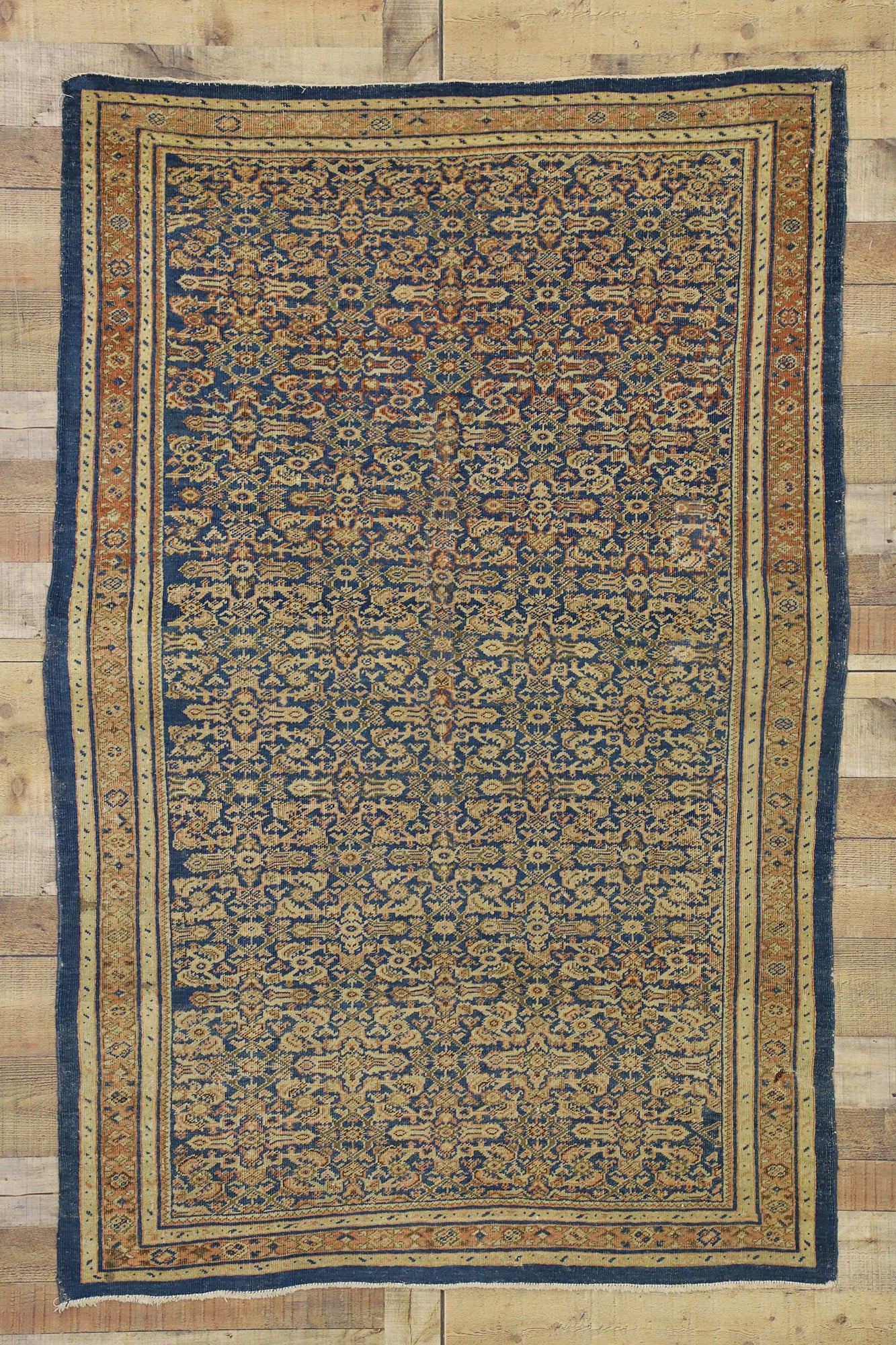 4 x 6 Antique Persian Sultanabad Rug 73088