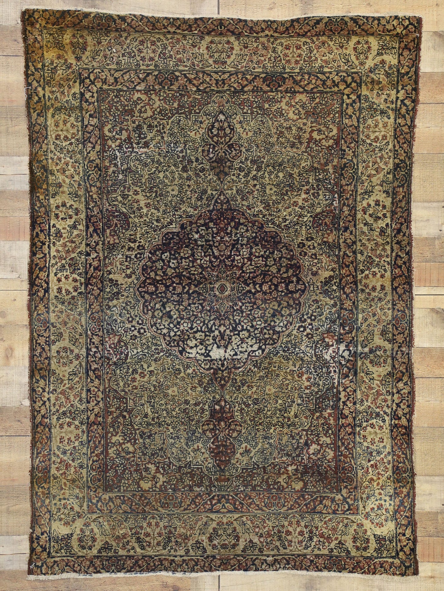 4 x 6 Antique Persian Kermanshah Rug 73167