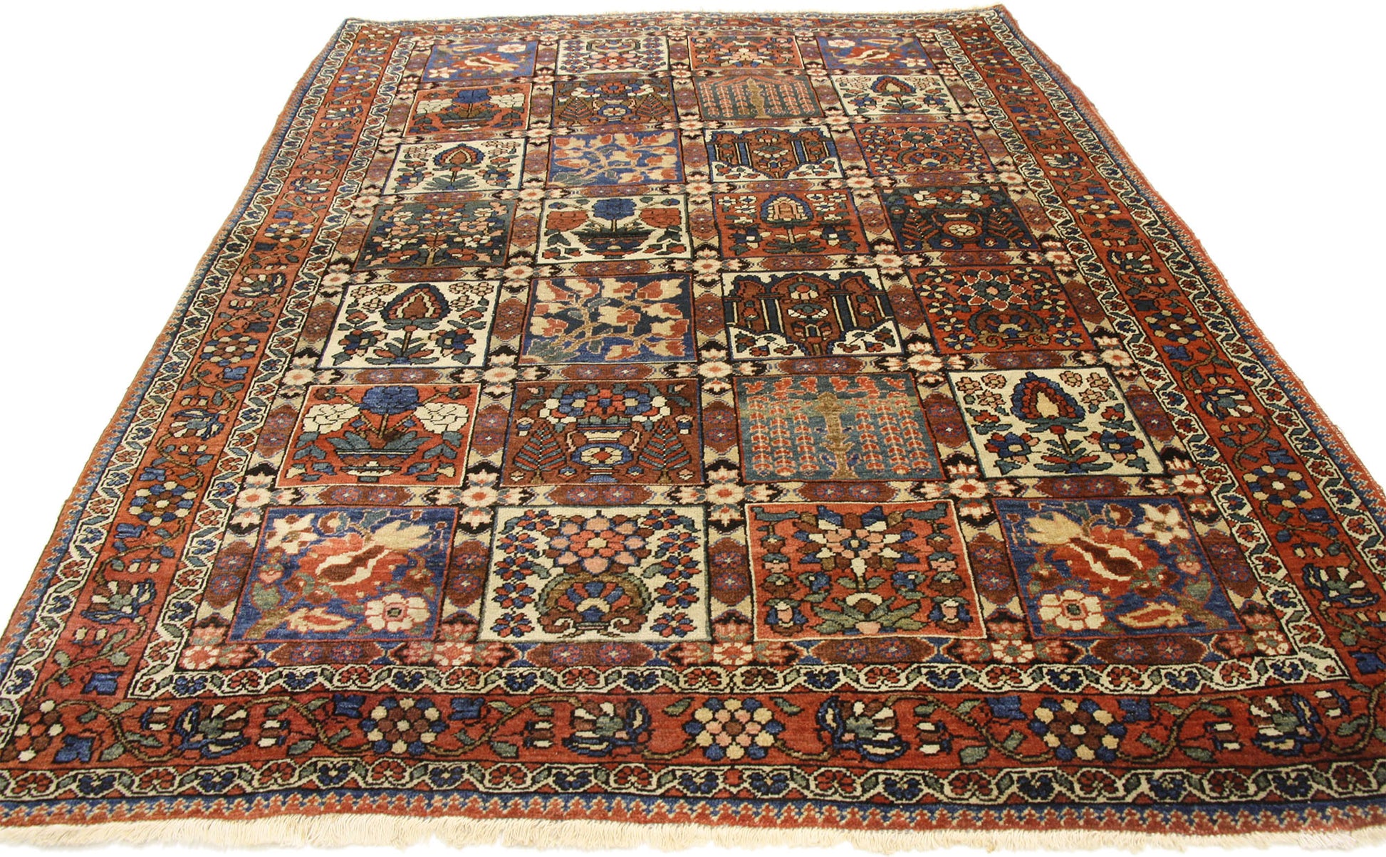 5 x 7 Antique Persian Bakhtiari Rug 73282