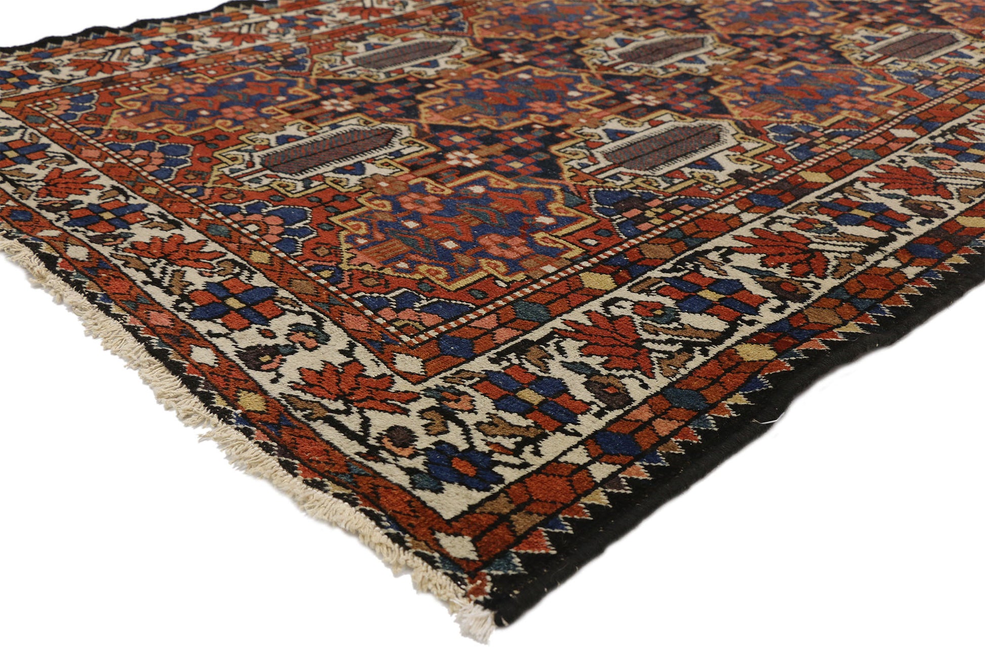 5 x 7 Antique Persian Bakhtiari Rug 73283