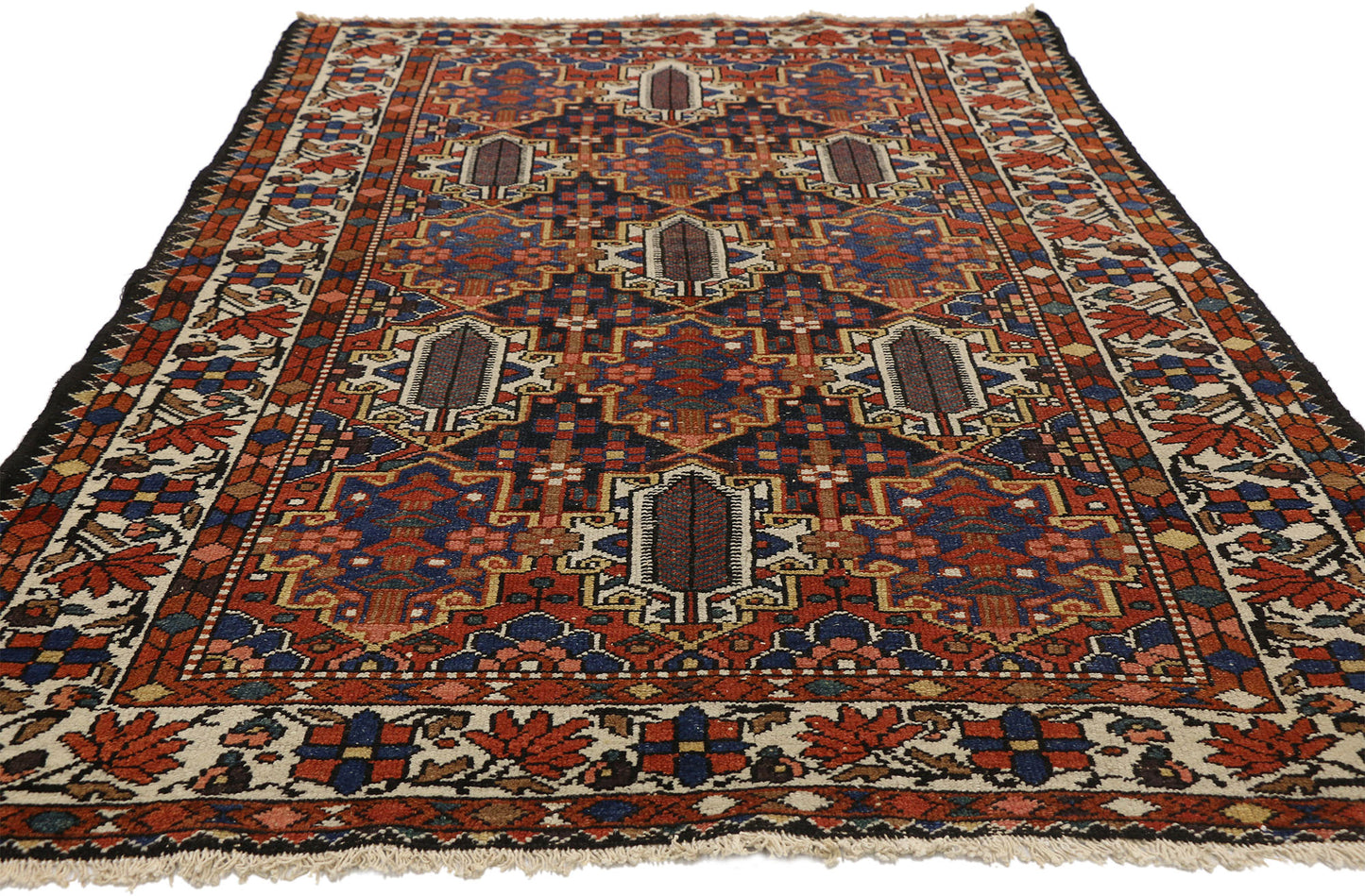 5 x 7 Antique Persian Bakhtiari Rug 73283