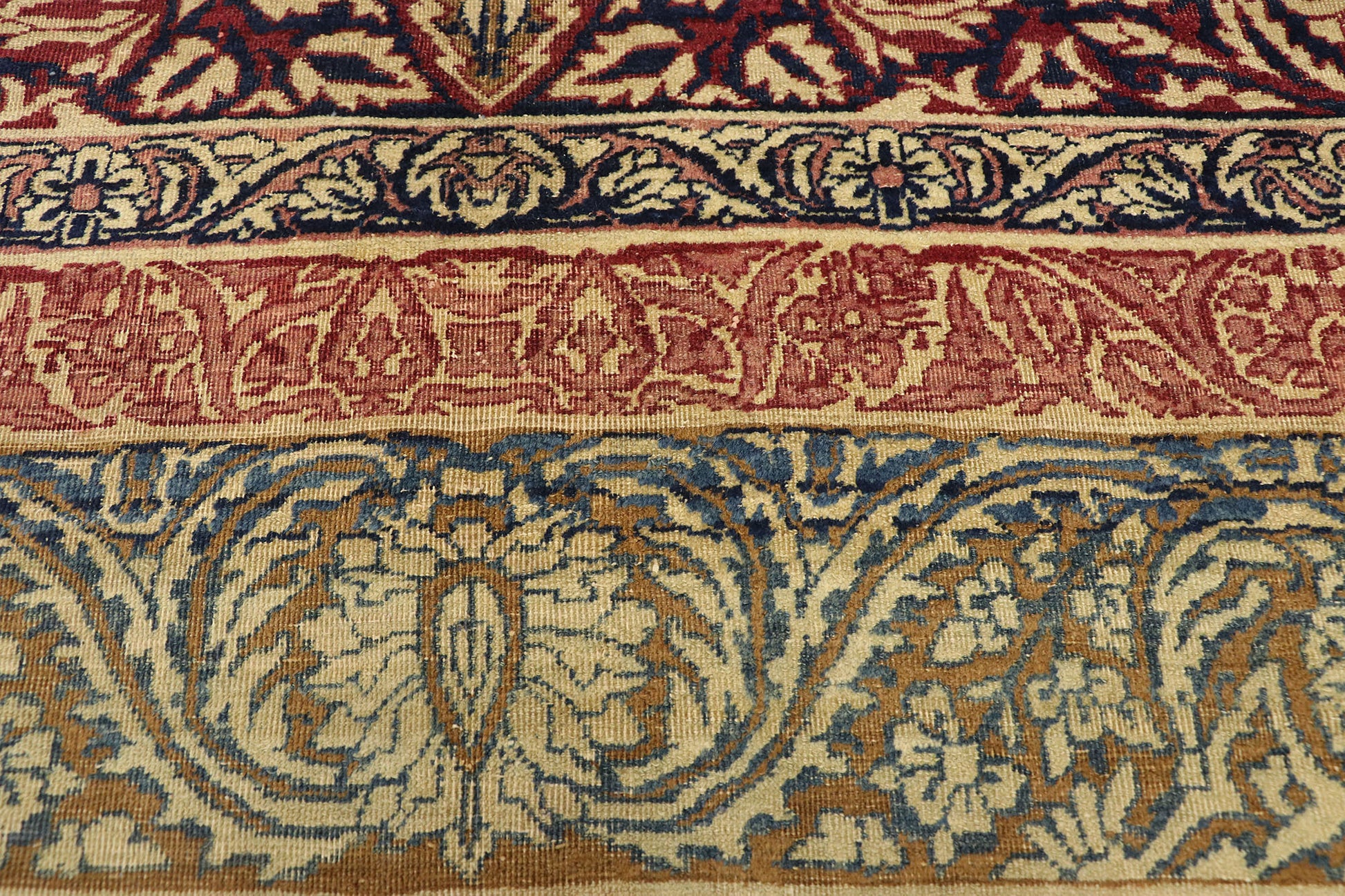 10 x 15 Antique Persian Kermanshah Rug 73364
