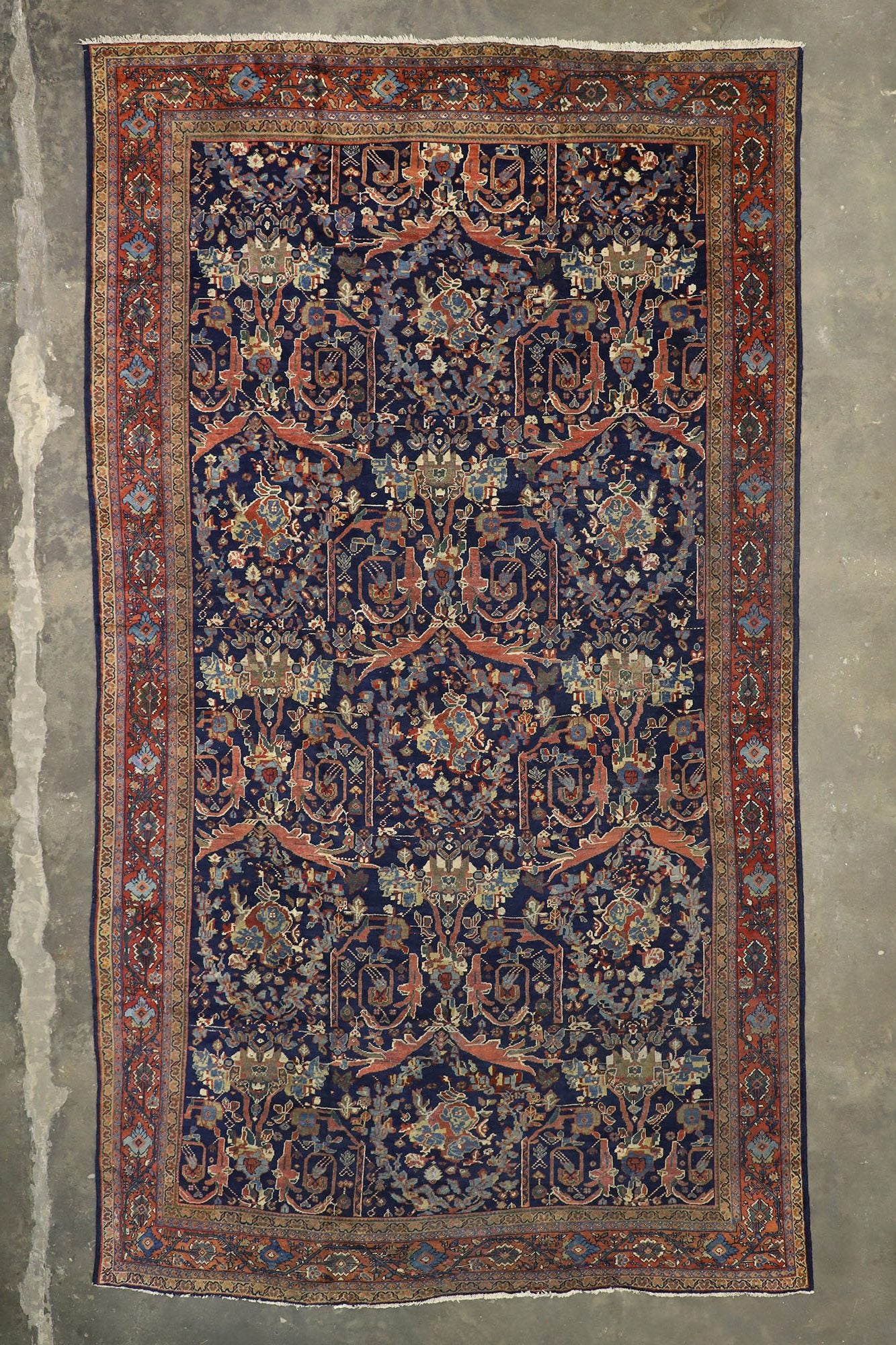 10 x 17 Antique Mahal Rug 73384