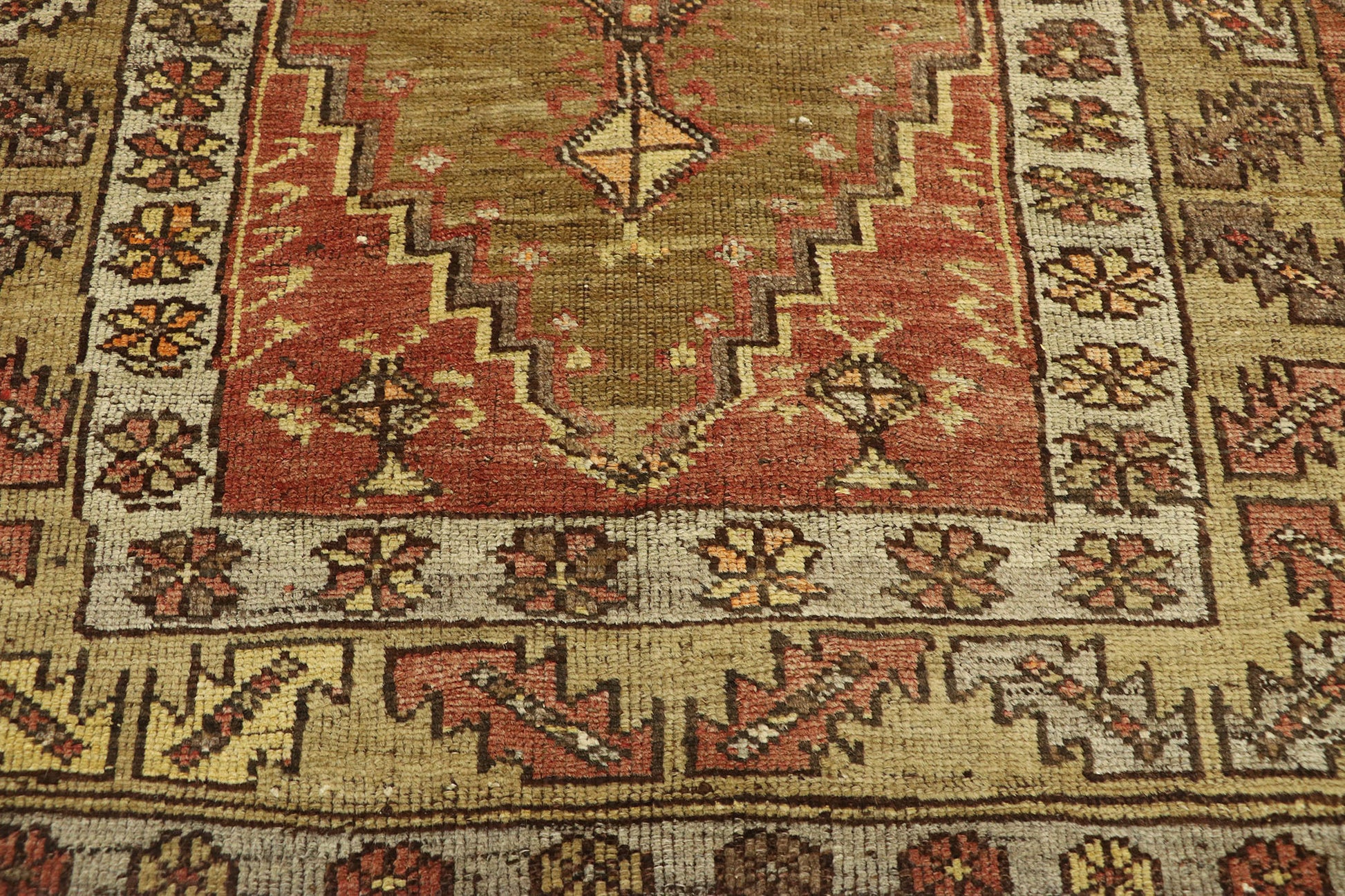 4 x 7 Vintage Turkish Oushak Rug 73601