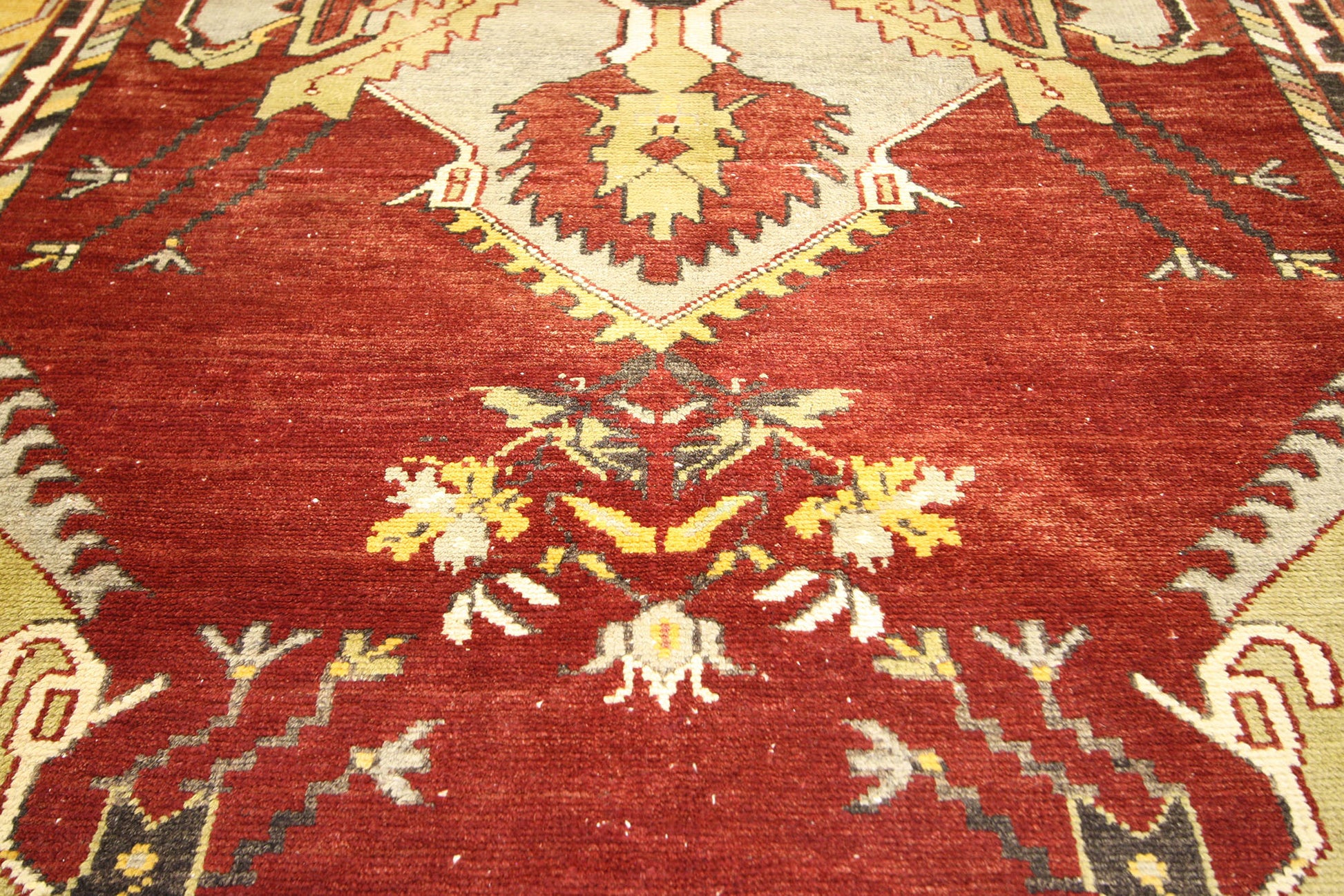 5 x 10 Vintage Turkish Oushak Rug 73637