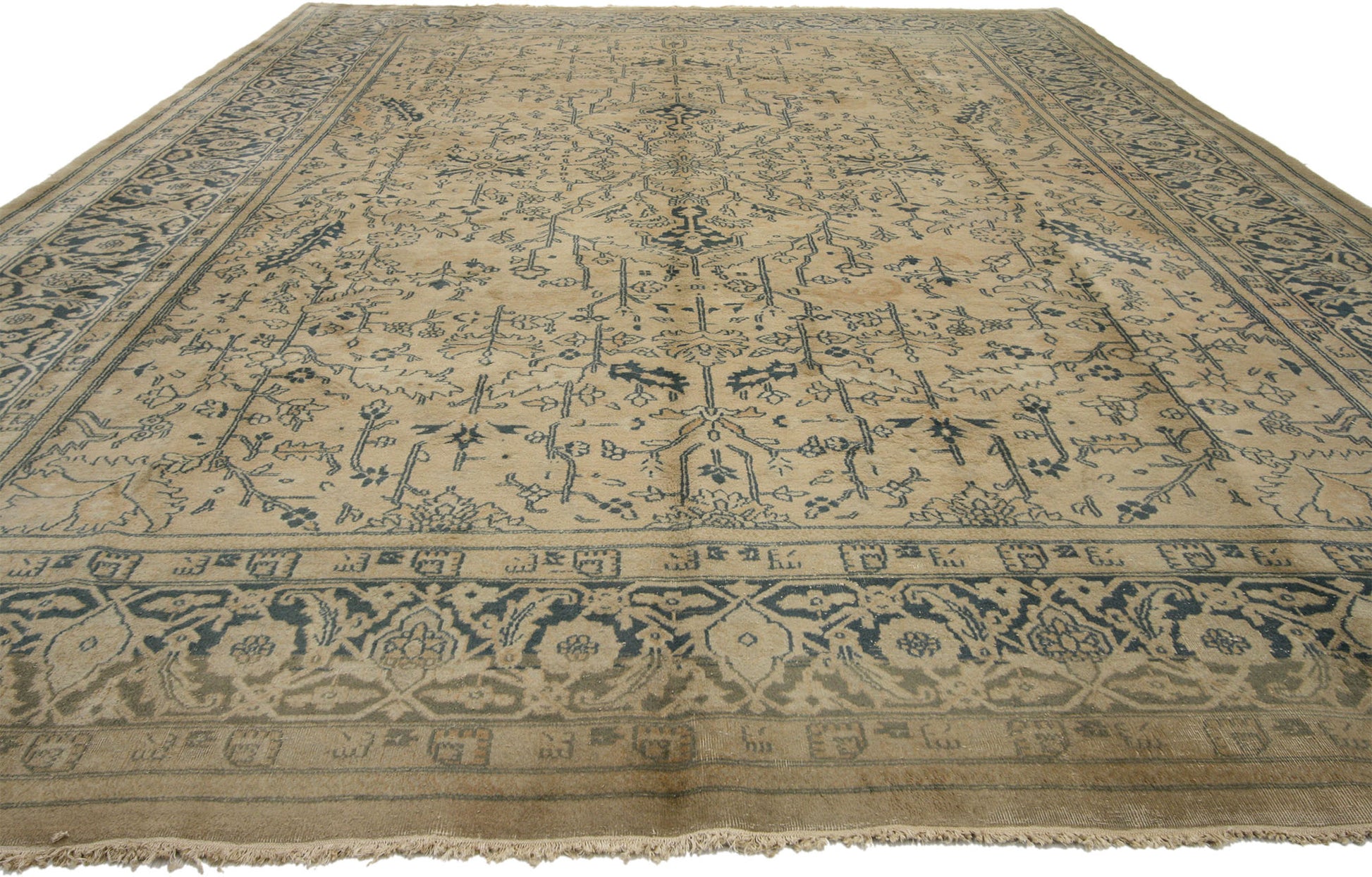10 x 14 Vintage Indian Rug 73824
