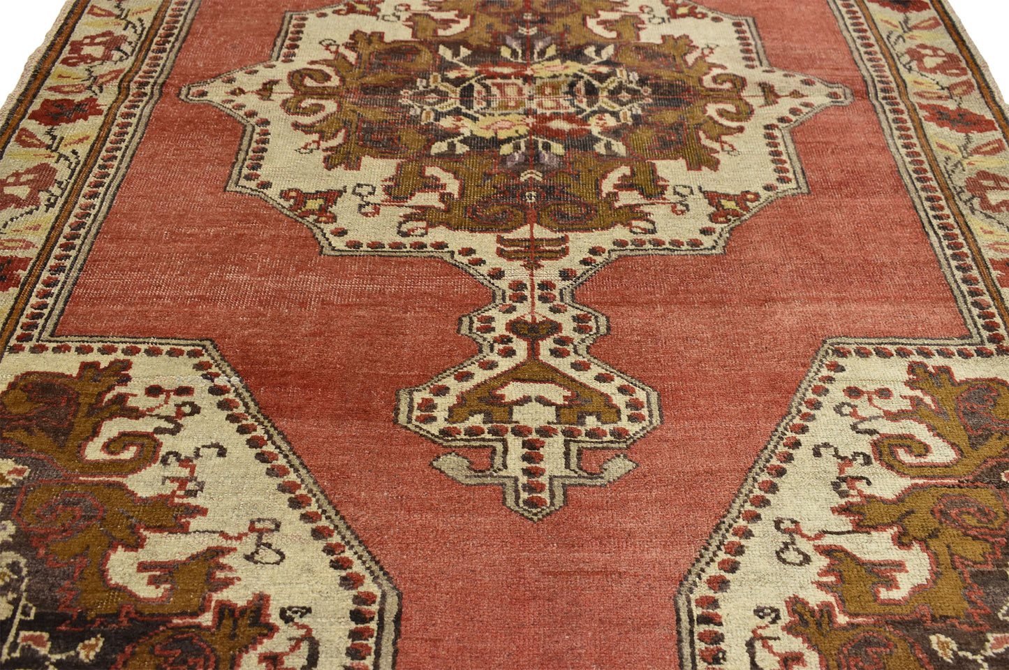 5 x 6 Vintage Turkish Oushak Rug 73916