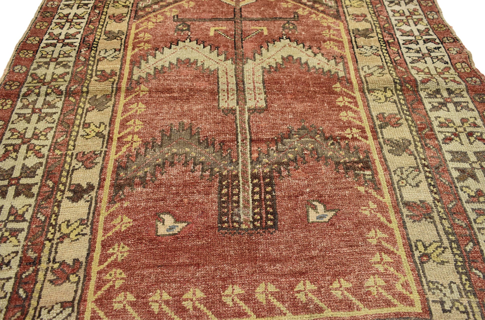4 x 6 Vintage Turkish Oushak Prayer Rug 73941