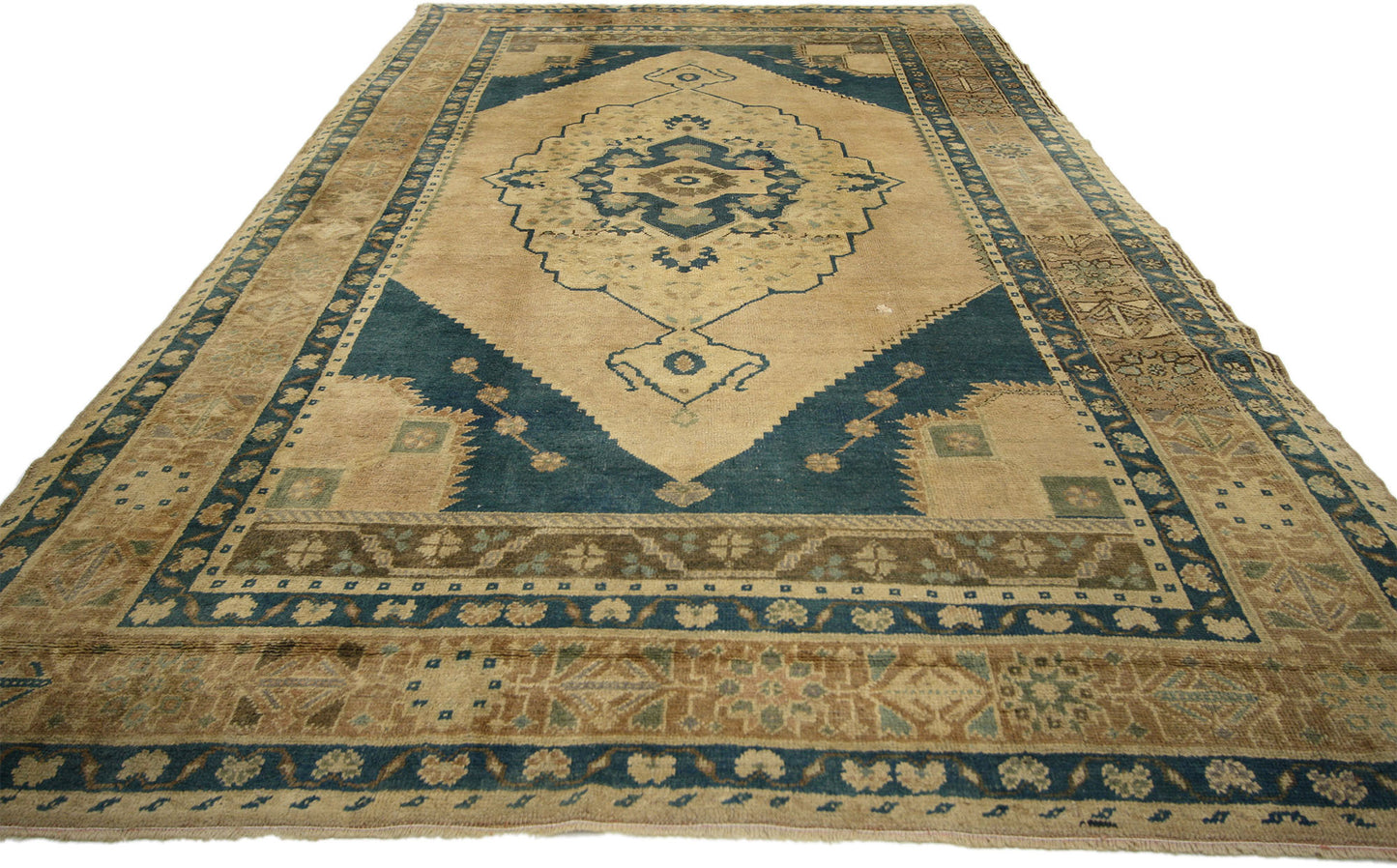 5 x 10 Vintage Turkish Oushak Rug 74103