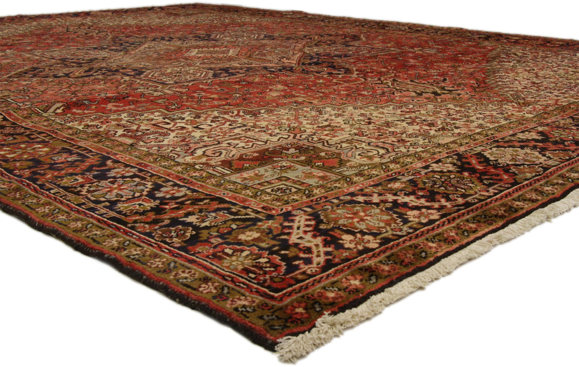 10 x 13 Vintage Heriz Rug 74211