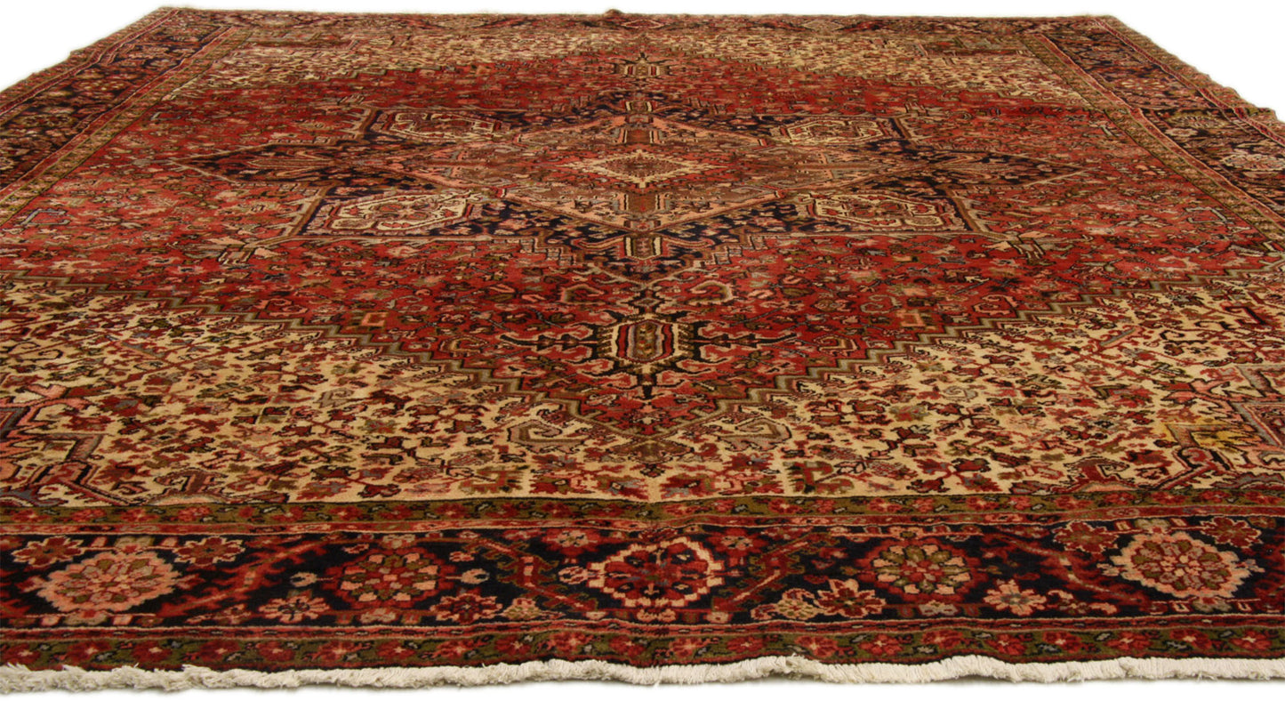 10 x 13 Vintage Heriz Rug 74211