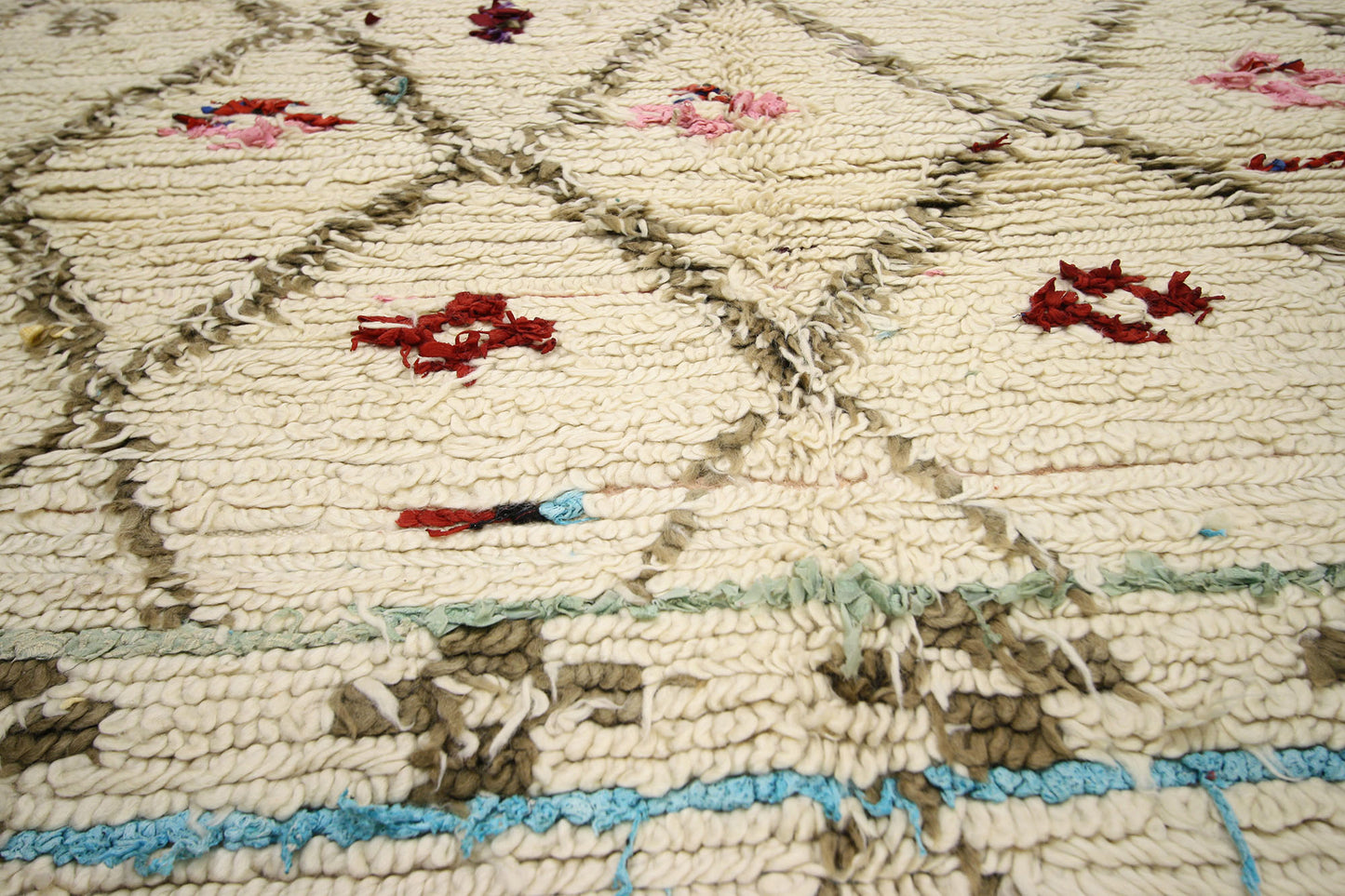 6 x 10 Vintage Moroccan Rug 74505