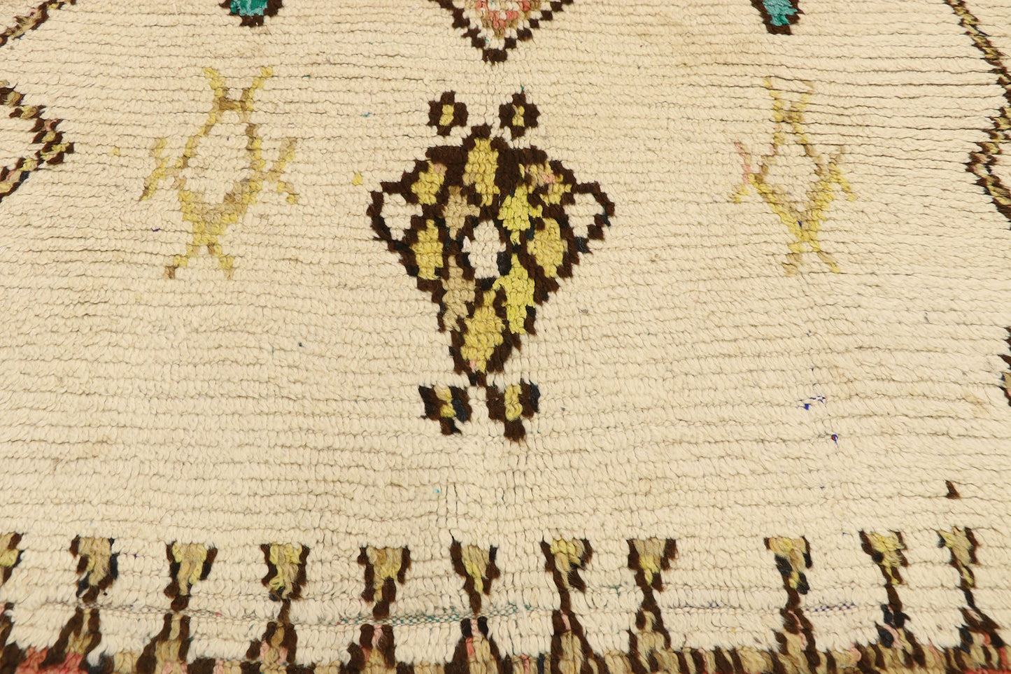 4 x 6 Vintage Moroccan Azilal Rug 74546