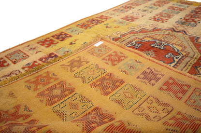 5 x 8 Vintage Moroccan Rug 74555