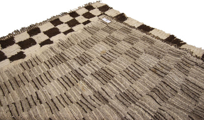 4 x 5 Vintage Moroccan Rug 74571